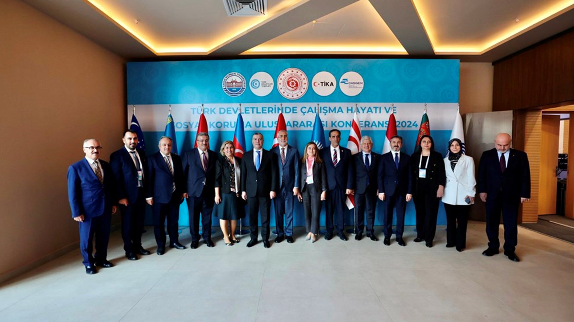 Minister of Labour and Social Security Prof. Dr. Vedat Işıkhan attended the opening ceremony of the ‘International Conference on Labour Life and Social Protection in Turkic States’ organised by the Ministry of Labour and Social Security at the Prof. Dr. Cevdet Erdöl Conference Hall of the University of Health Sciences between 31 October and 1 November.