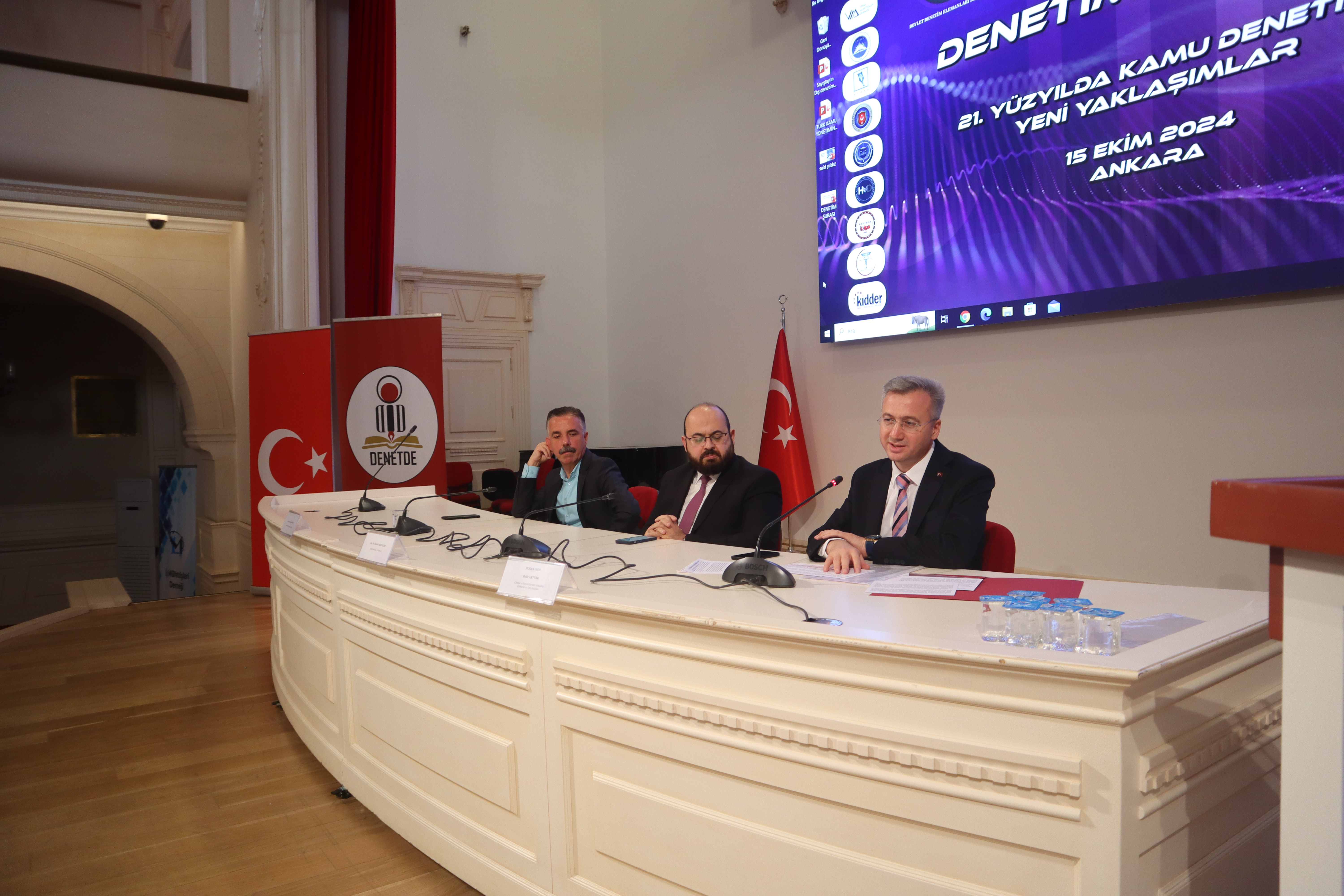 Devlet Denetim Elemanları Derneği (Denetde) tarafından düzenlenen “21. Yüzyılda Denetim: Yeni Yaklaşımlar” konulu Denetim Şurası, 15 Ekim 2024 tarihinde Gazi Üniversitesi Mimar Kemaleddin Konferans Salonunda gerçekleştirildi.