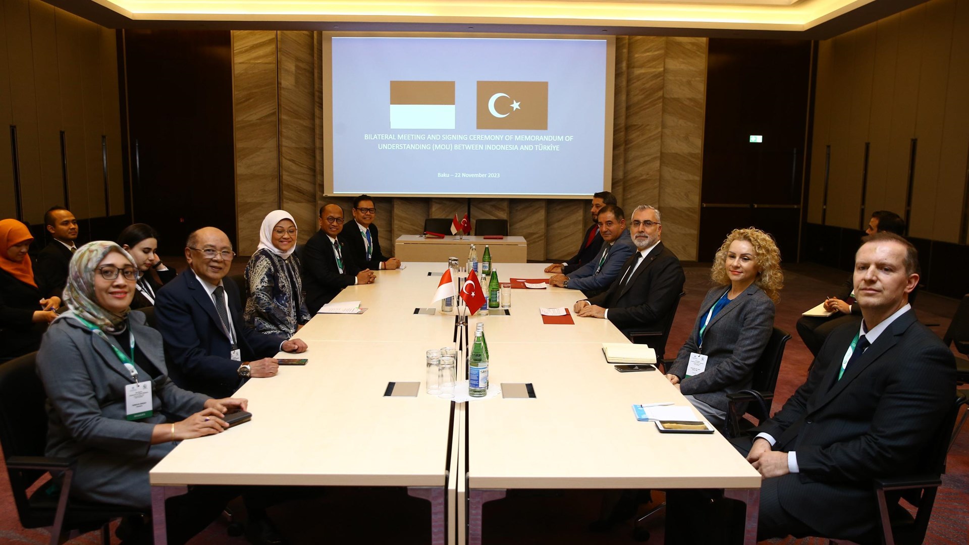 Çalışma ve Sosyal Güvenlik Bakanı Prof. Dr. Vedat Işıkhan, “İİT Üyesi Ülkelerde Yenilikçi Çözümler ve İşgücü ve İstihdam Hizmetlerinin Dijitalleştirilmesi” temasıyla 21-23 Kasım tarihlerinde Azerbaycan’da düzenlenecek İslam İşbirliği Teşkilatı (İİT) 5. Çalışma Bakanları Konferansı’na katılmak üzere Bakü’ye gitti.