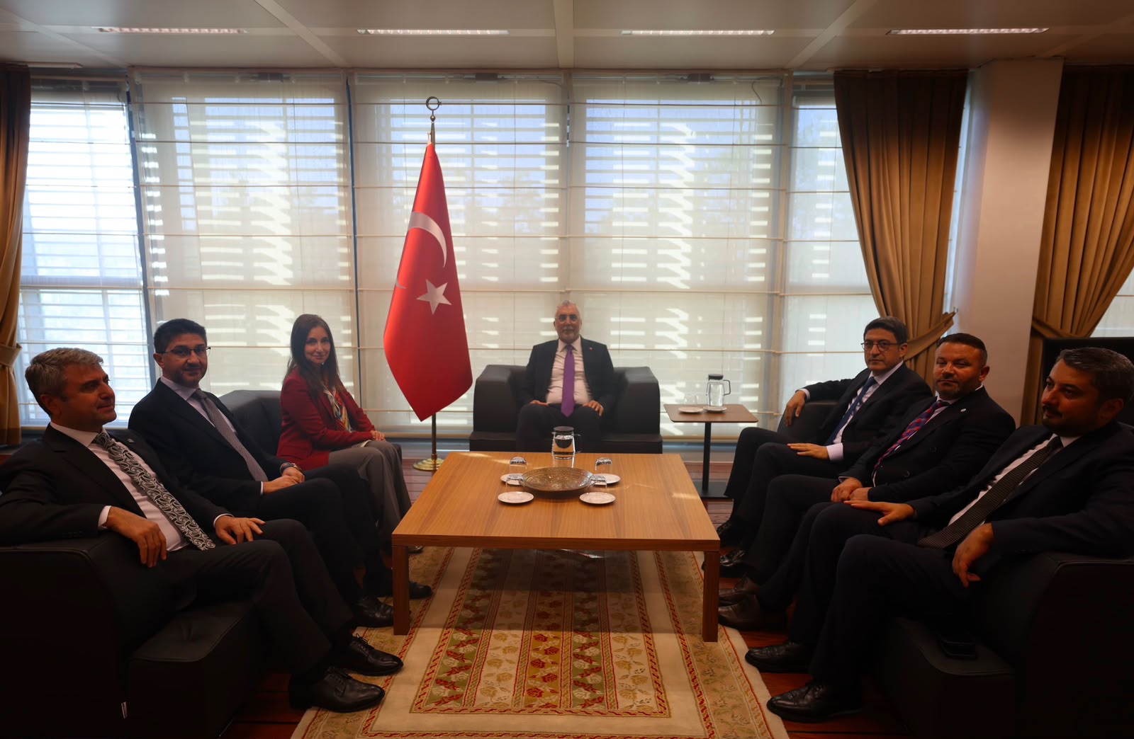 Çalışma ve Sosyal Güvenlik Bakanı Prof. Dr. Vedat Işıkhan, çeşitli temaslarda bulunmak ve programlara katılmak üzere Belçika Brüksel’e gitti.