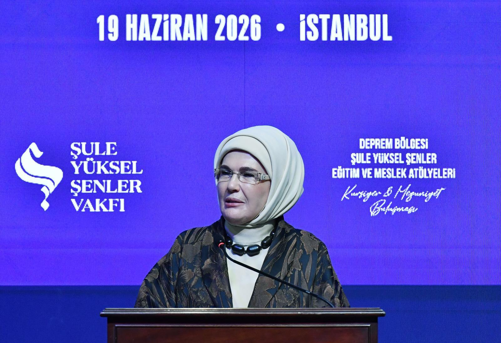 Bakan Işıkhan, Deprem Bölgesi Şule Yüksel Şenler Eğitim ve Meslek Atölyeleri Kursiyer ve Mezuniyet Buluşması Programı’na Katıldı