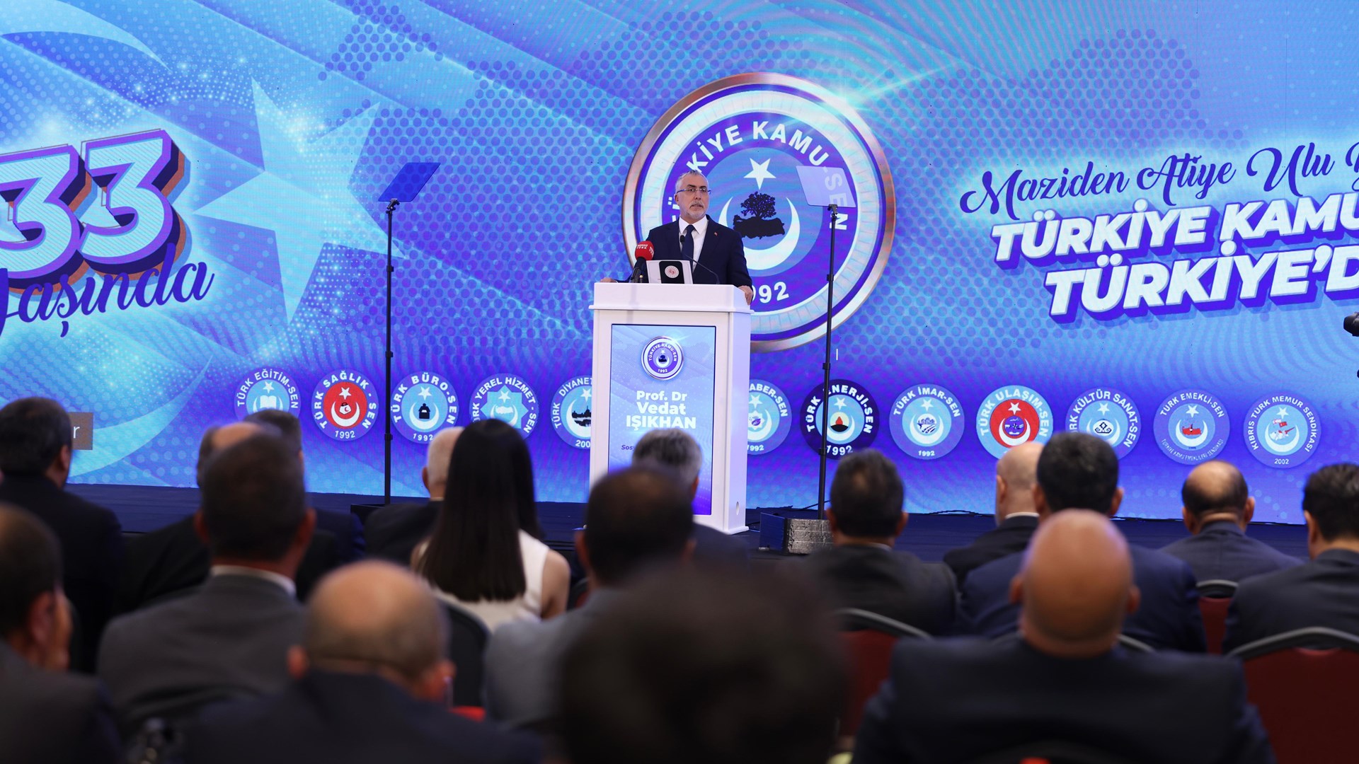 Bakan Işıkhan, Türkiye Kamu-Sen’in 33. Kuruluş Yıl Dönümü Programına Katıldı