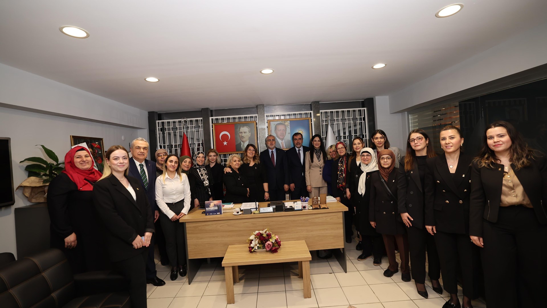 Bakan Işıkhan, Aydın’da Ziyaretlerde Bulundu