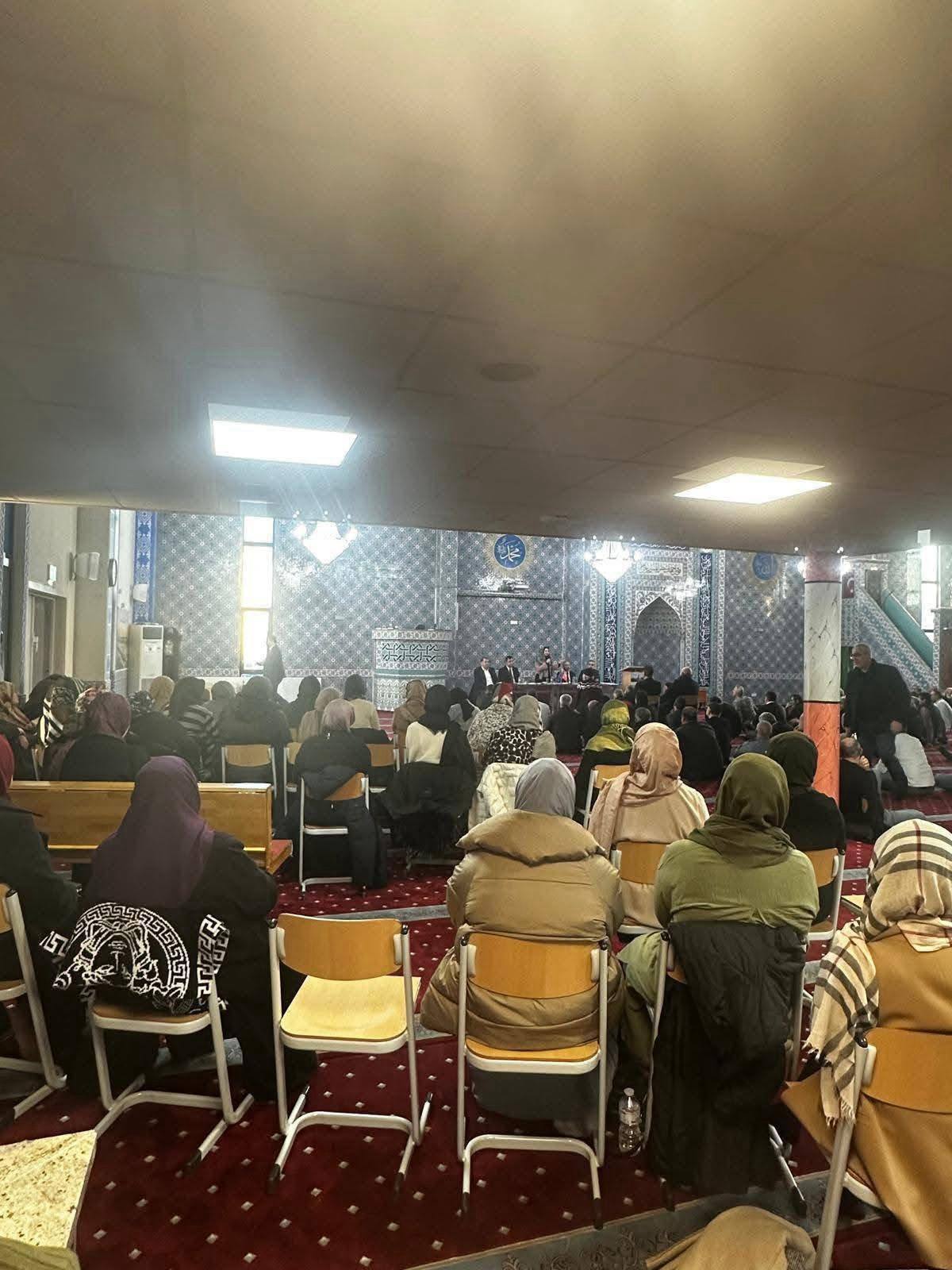 19 Ocak 2025 Pazar günü, DİTİB Sindelfingen Cami Derneği’nde vatandaş bilgilendirme toplantısı gerçekleştirildi.