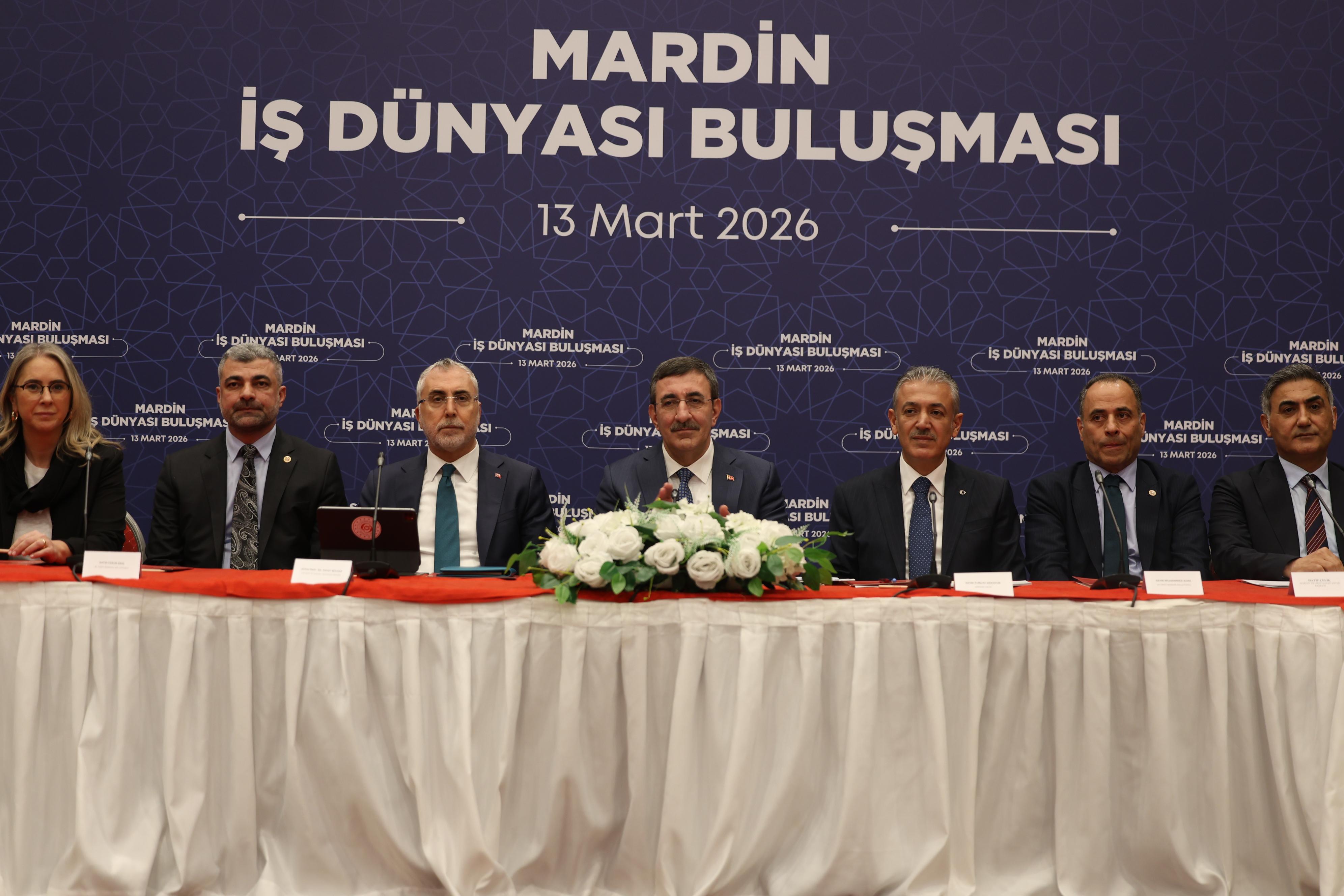 Bakan Işıkhan, Mardin’de Ziyaretlerde Bulundu