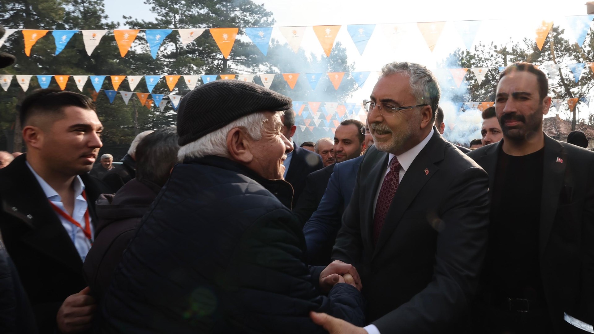 Bakan Işıkhan, Çankırı’da Ziyaretlerde Bulundu