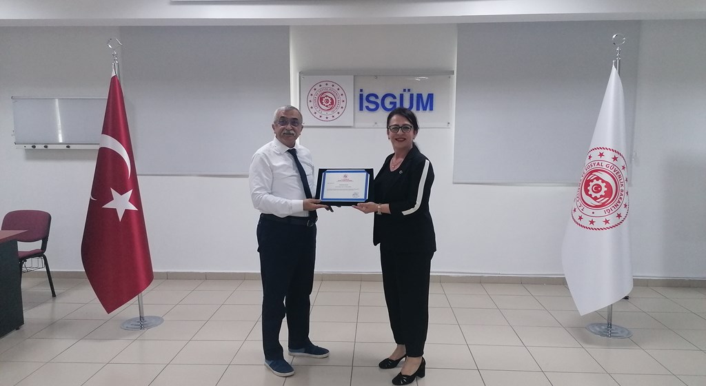 47. ILO Pnömokonyoz Radyografileri Uluslararası Sınıflandırma Okuyucu Eğitimini Tamamladık