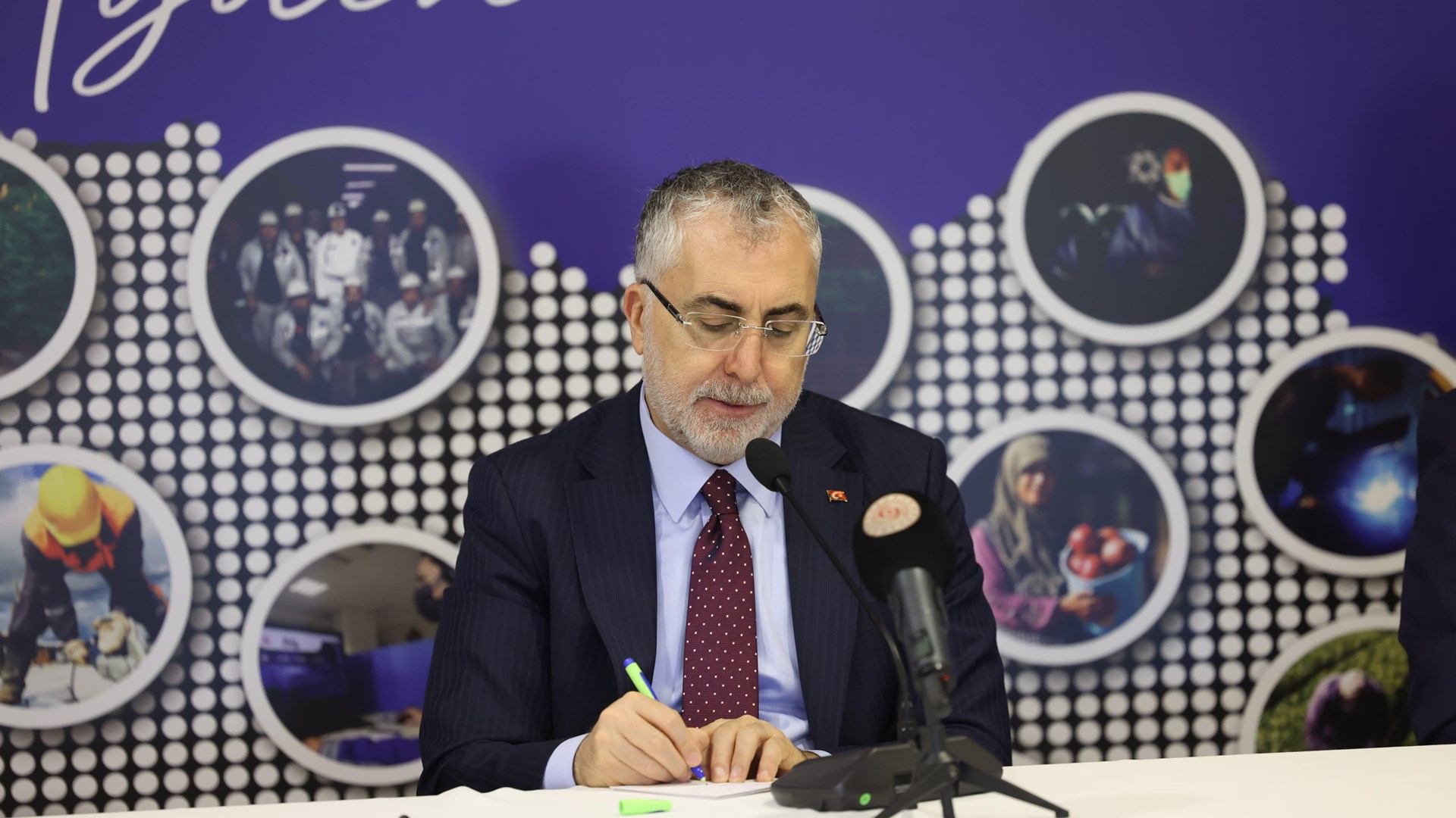 Bakan Işıkhan, Aydın’da Ziyaretlerde Bulundu