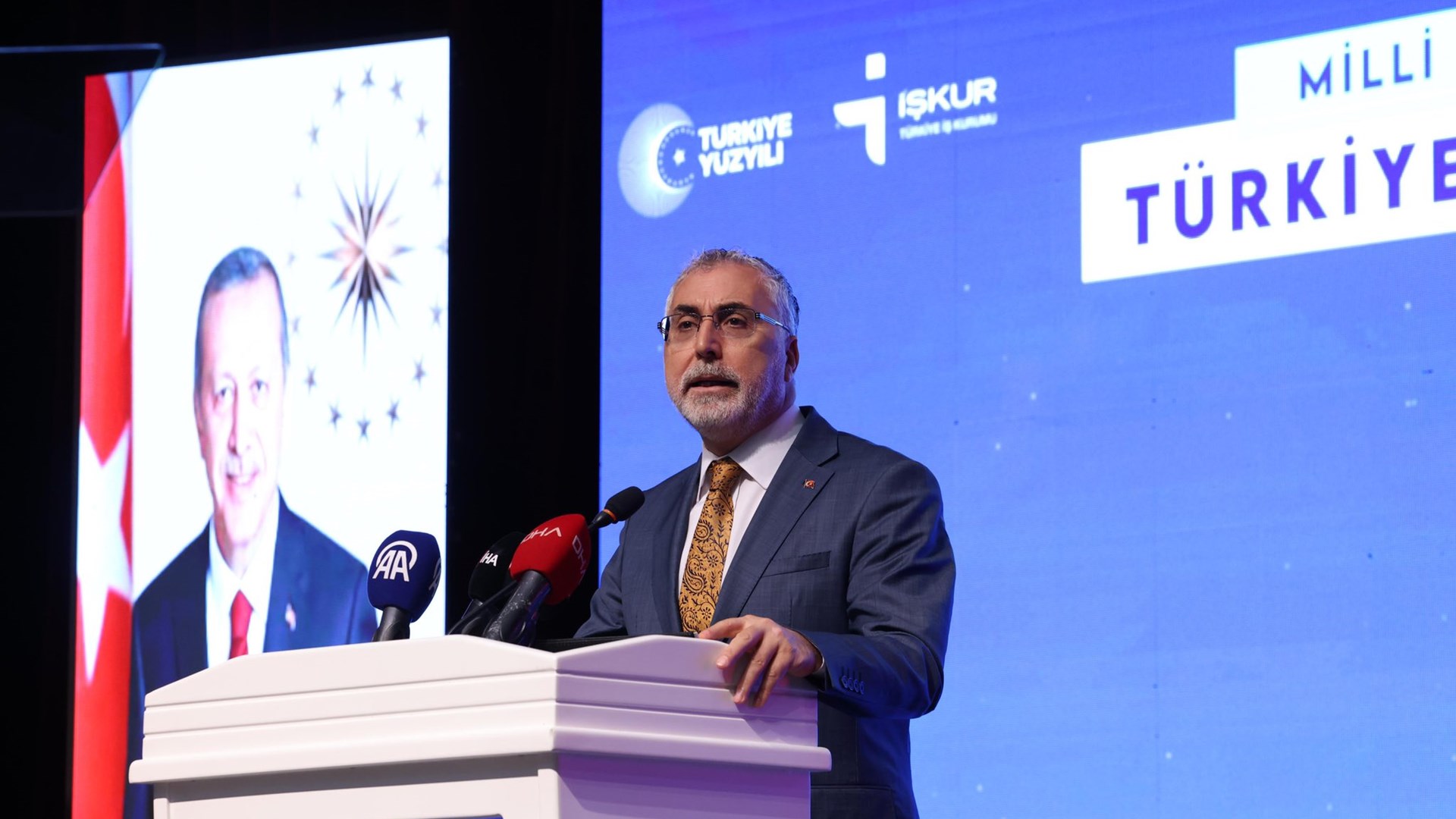 Bakan Işıkhan, Sivas’ta Ziyaretlerde Bulundu