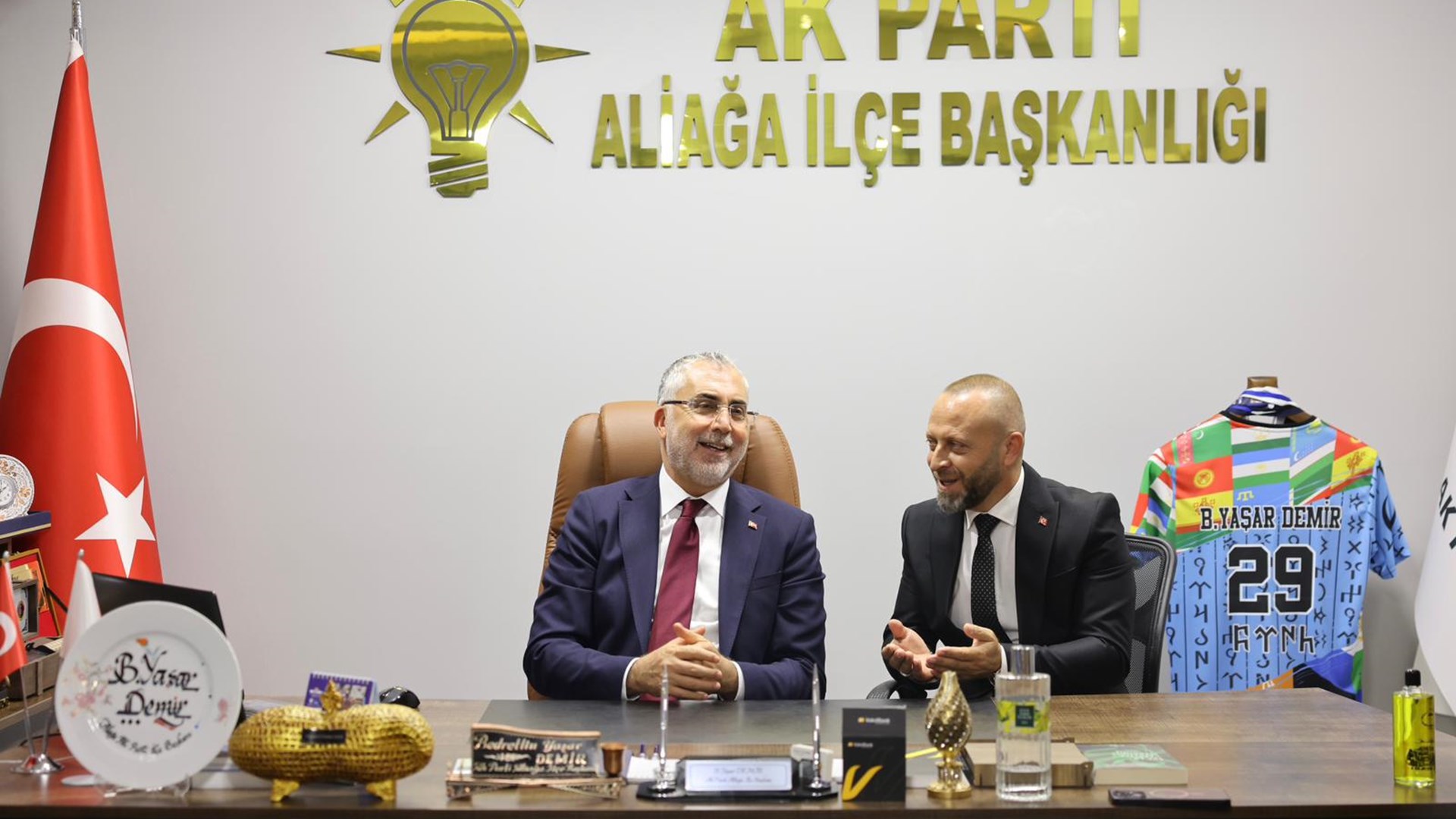 Bakan Işıkhan, İzmir’de Ziyaretlerde Bulundu