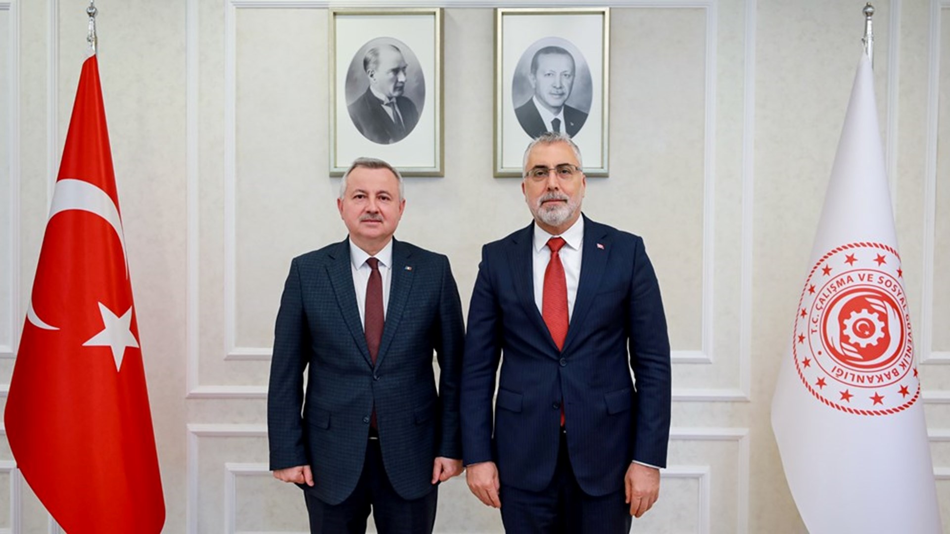 Dostane bir havada ve verimli geçen görüşmelerde her üç ülkenin Bakanlığıyla Bakanlığımız arasındaki olası işbirliği alanları üzerinde istişarelerde bulunuldu.  Sayın Büyükelçilerle yapılan görüşmelerde aşağıdaki hususlar yer aldı: