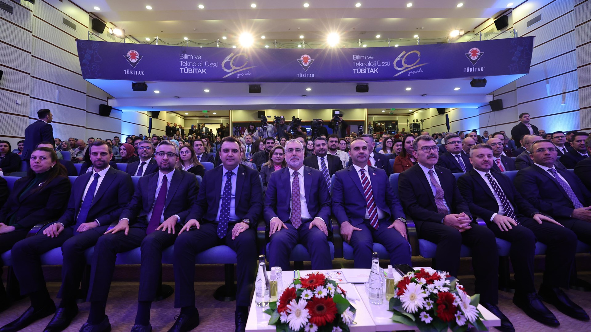 Çalışma ve Sosyal Güvenlik Bakanlığı ile Sanayi ve Teknoloji Bakanlığı arasında “Kamuda Dijital Dönüşüm ve Bilimsel Araştırmaların Desteklenmesine İlişkin İş Birliği Protokolü” TÜBİTAK’ta düzenlenen törenle imzalandı.