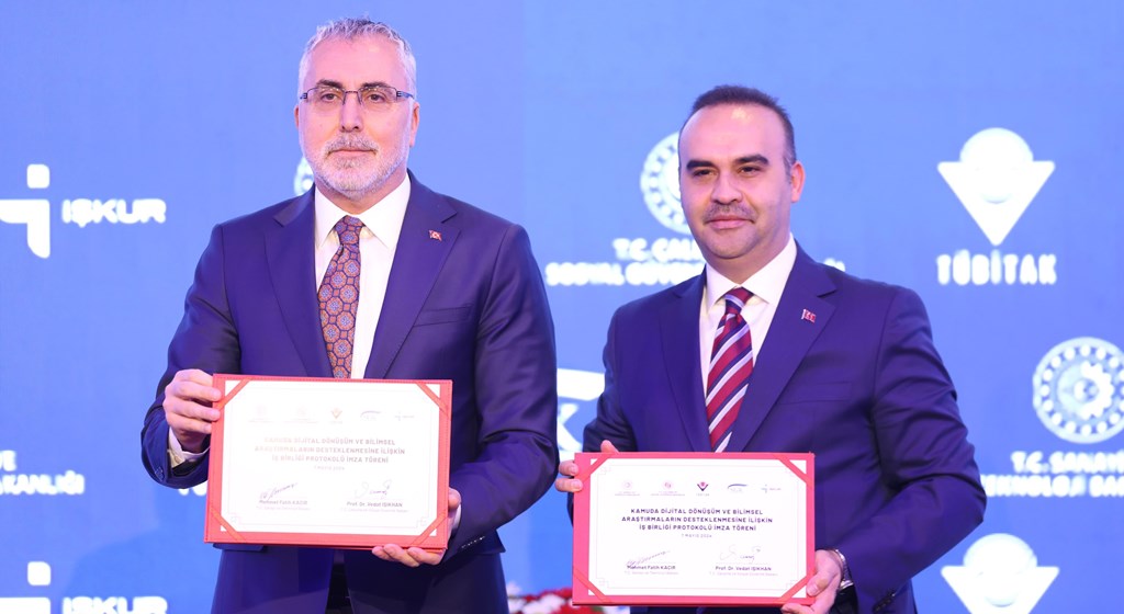 Çalışma ve Sosyal Güvenlik Bakanlığı ile Sanayi ve Teknoloji Bakanlığı arasında “Kamuda Dijital Dönüşüm ve Bilimsel Araştırmaların Desteklenmesine İlişkin İş Birliği Protokolü” TÜBİTAK’ta düzenlenen törenle imzalandı.