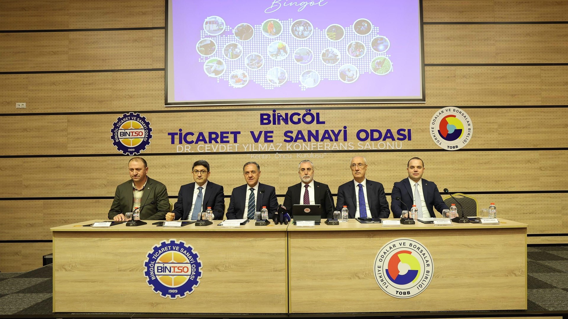 Bakan Işıkhan, Bingöl’de Ziyaretlerde Bulundu