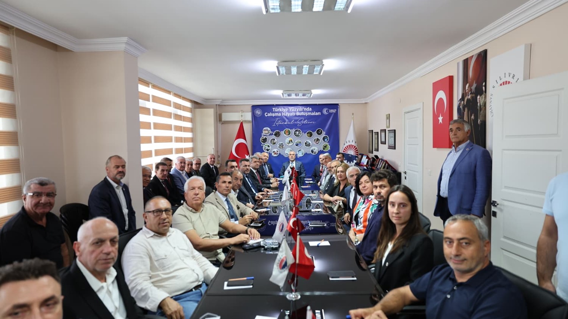 Bakan Işıkhan, İstanbul Silivri’de Ziyaretlerde Bulundu