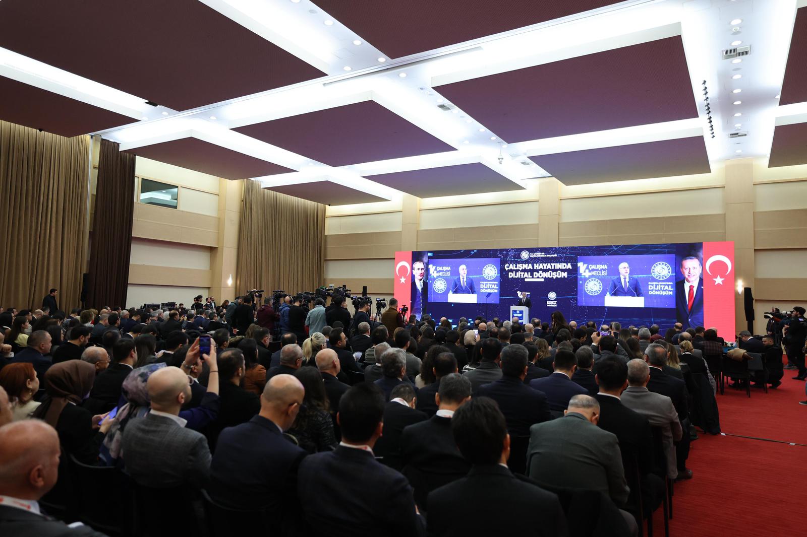 Bakan Işıkhan, 14. Çalışma Meclisi Toplantısı’na Katıldı