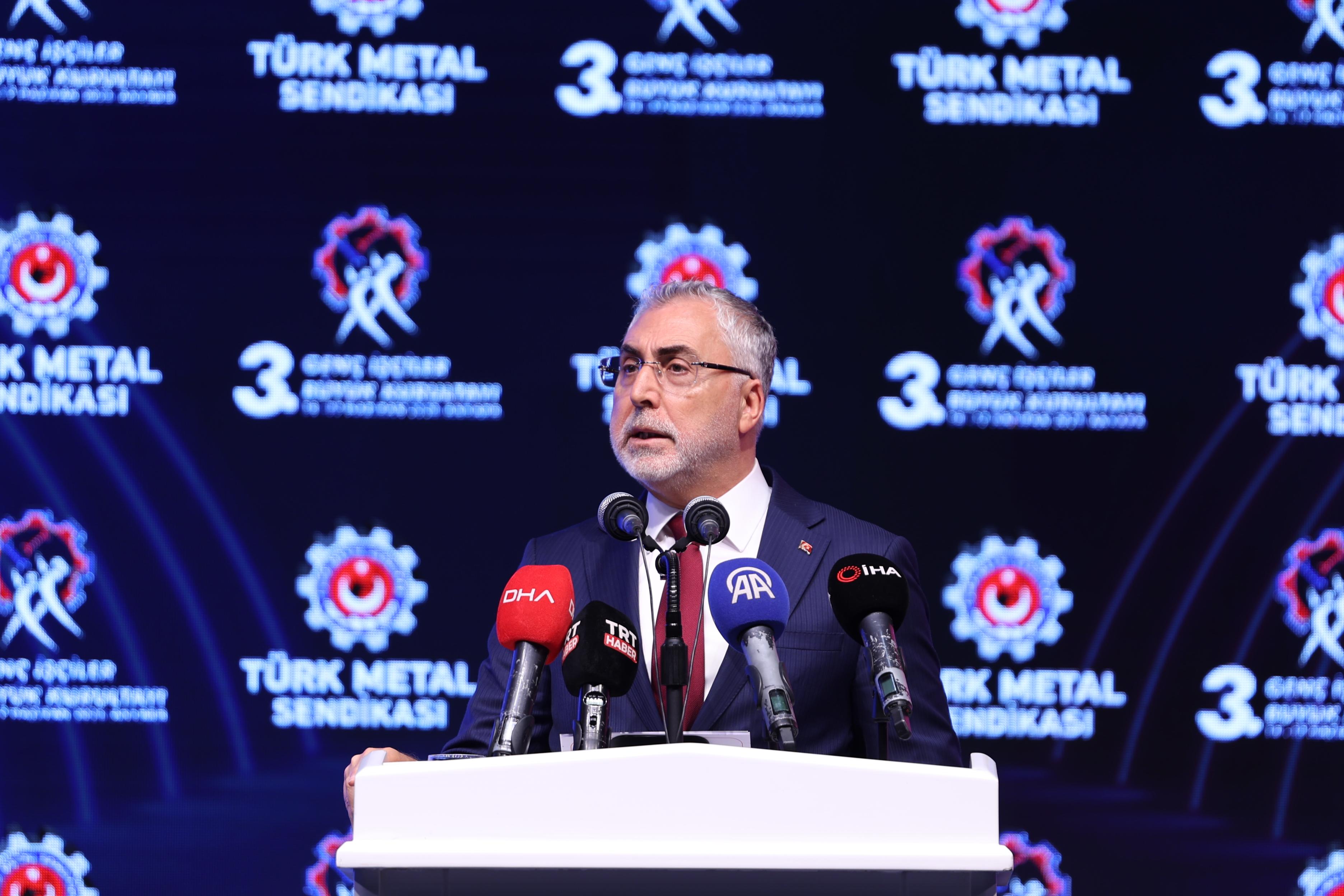 Bakan Işıkhan, Türk Metal Sendikası 3’üncü Genç İşçiler Kurultayı’na Katıldı