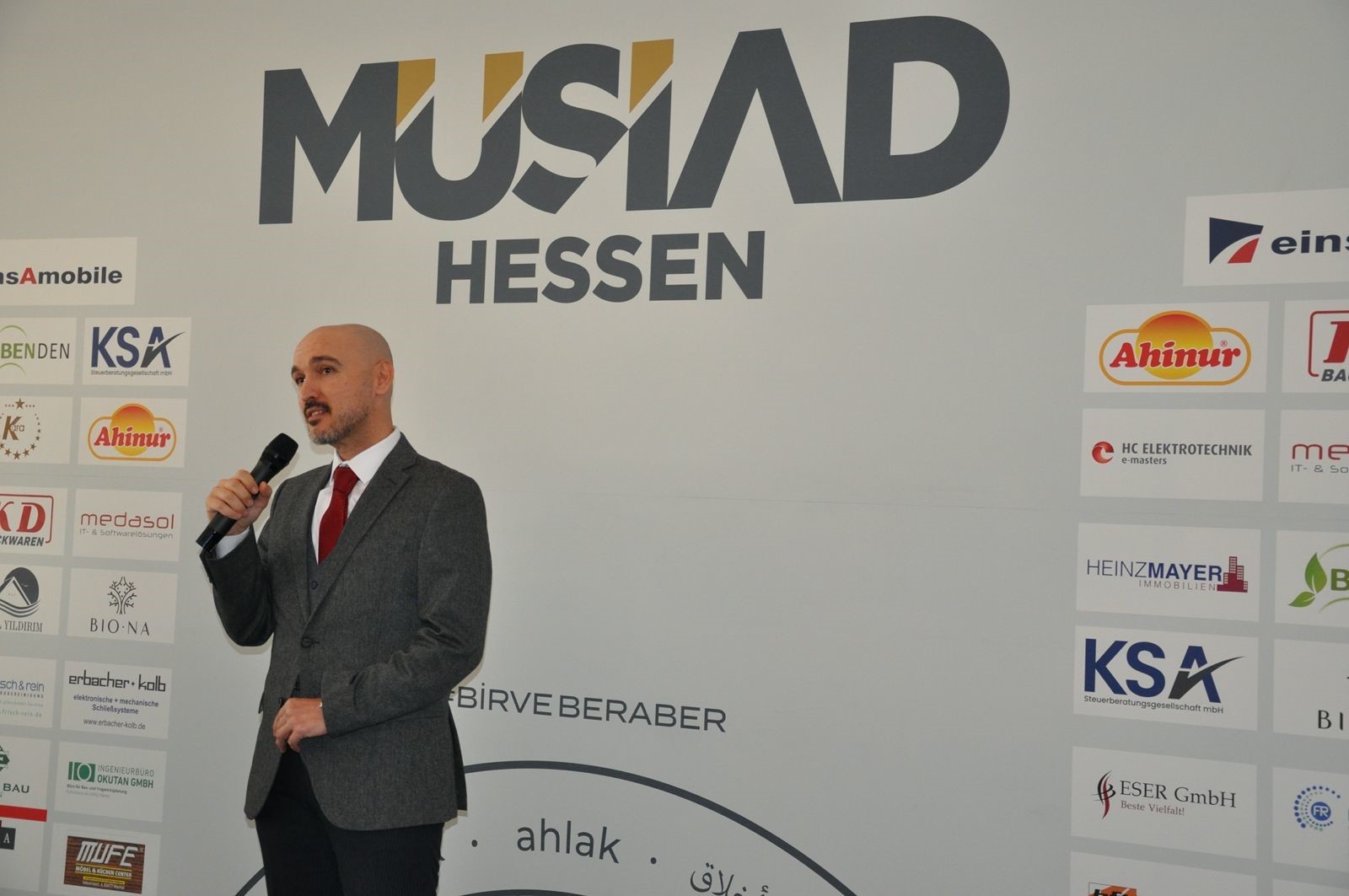 Frankfurt Çalışma ve Sosyal Güvenlik Ataşeliğimiz, MÜSİAD Hessen İşveren Buluşmasına Katıldı