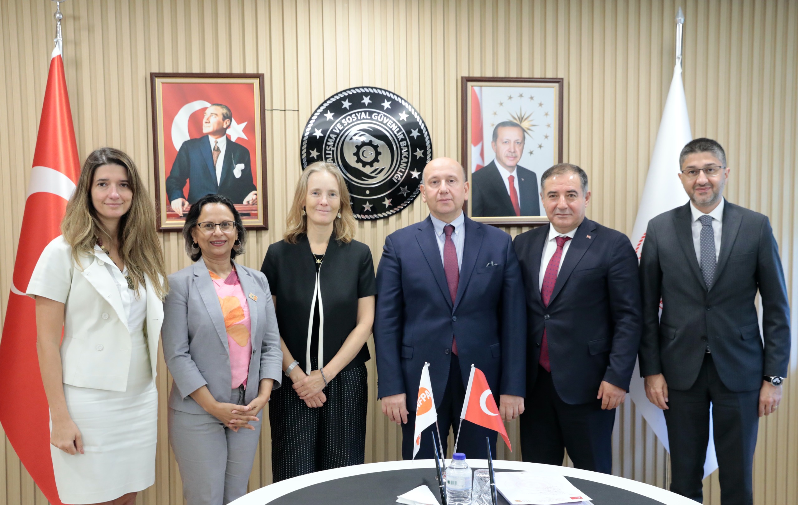 Bakan Yardımcımız Prof. Dr. Lutfihak Alpkan, UNFPA Doğu Avrupa ve Orta Asya Bölge Direktörü Florence Bauer ve Beraberindeki Heyeti Kabul Etti