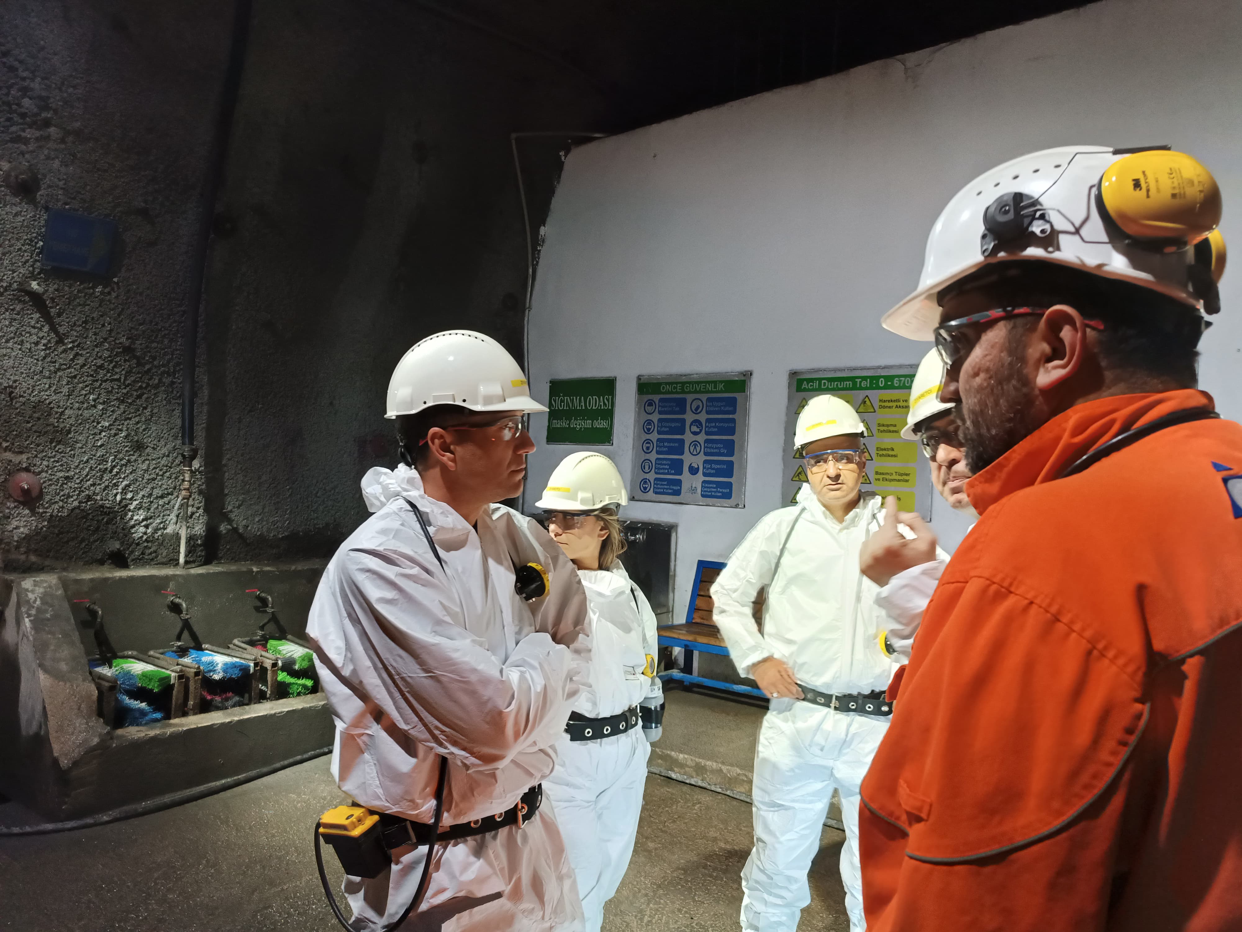 4-10 Mayıs İş Sağlığı ve Güvenliği Haftası etkinlikleri kapsamında, Eti Bakır A.Ş.’nin Kastamonu’nun Küre ilçesinde bulunan yer altı maden işletmesi ve üretim tesislerine saha ziyareti gerçekleştirdik.