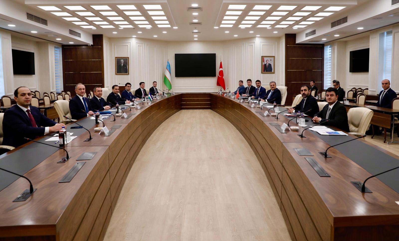 Bakan Yardımcımız Faruk Özçelik, Özbekistan Dışişleri Bakan Yardımcısı Olimjon Abdullaev ile Görüştü