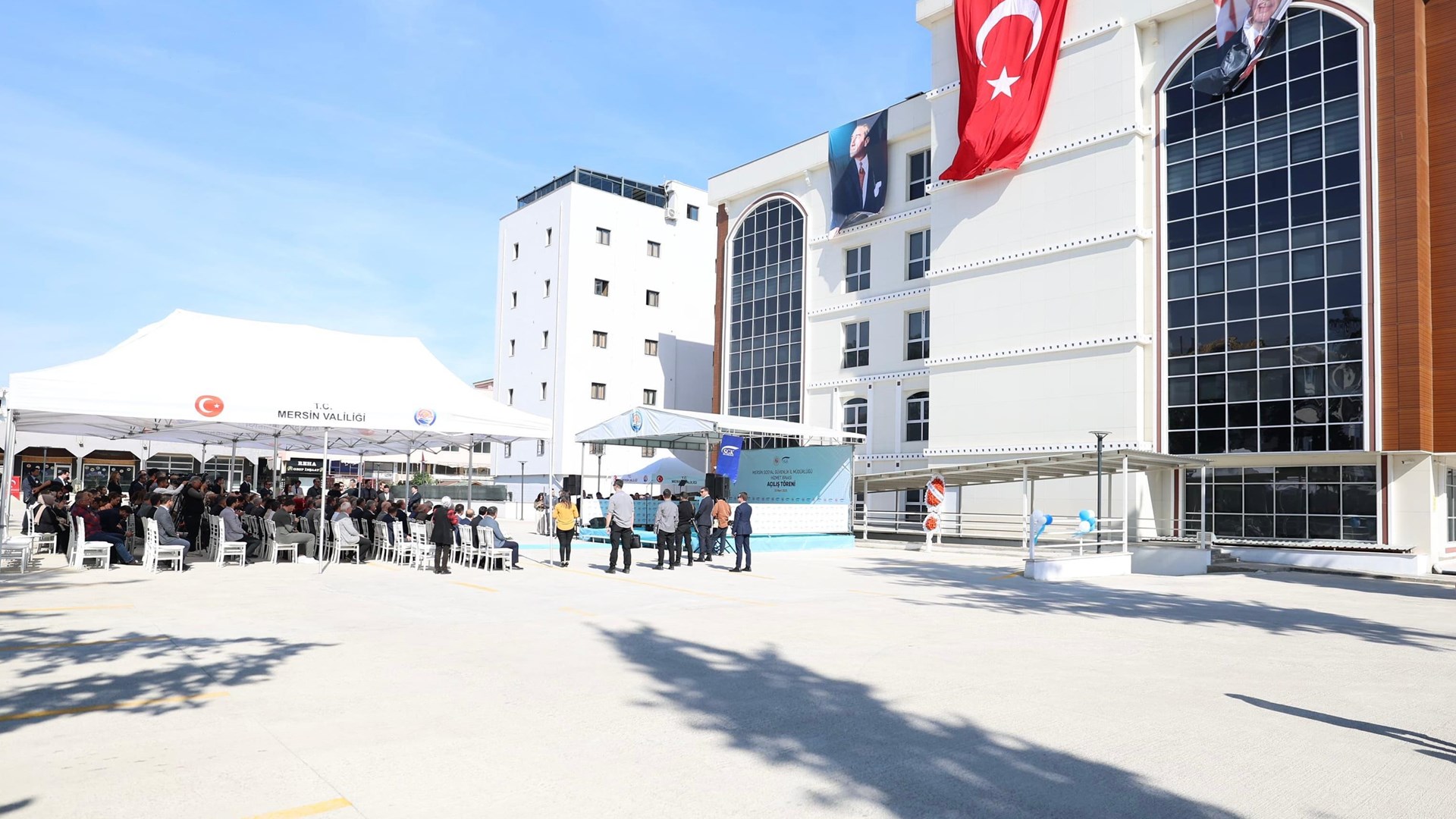 Bakan Işıkhan, Mersin’de Temaslarda Bulundu