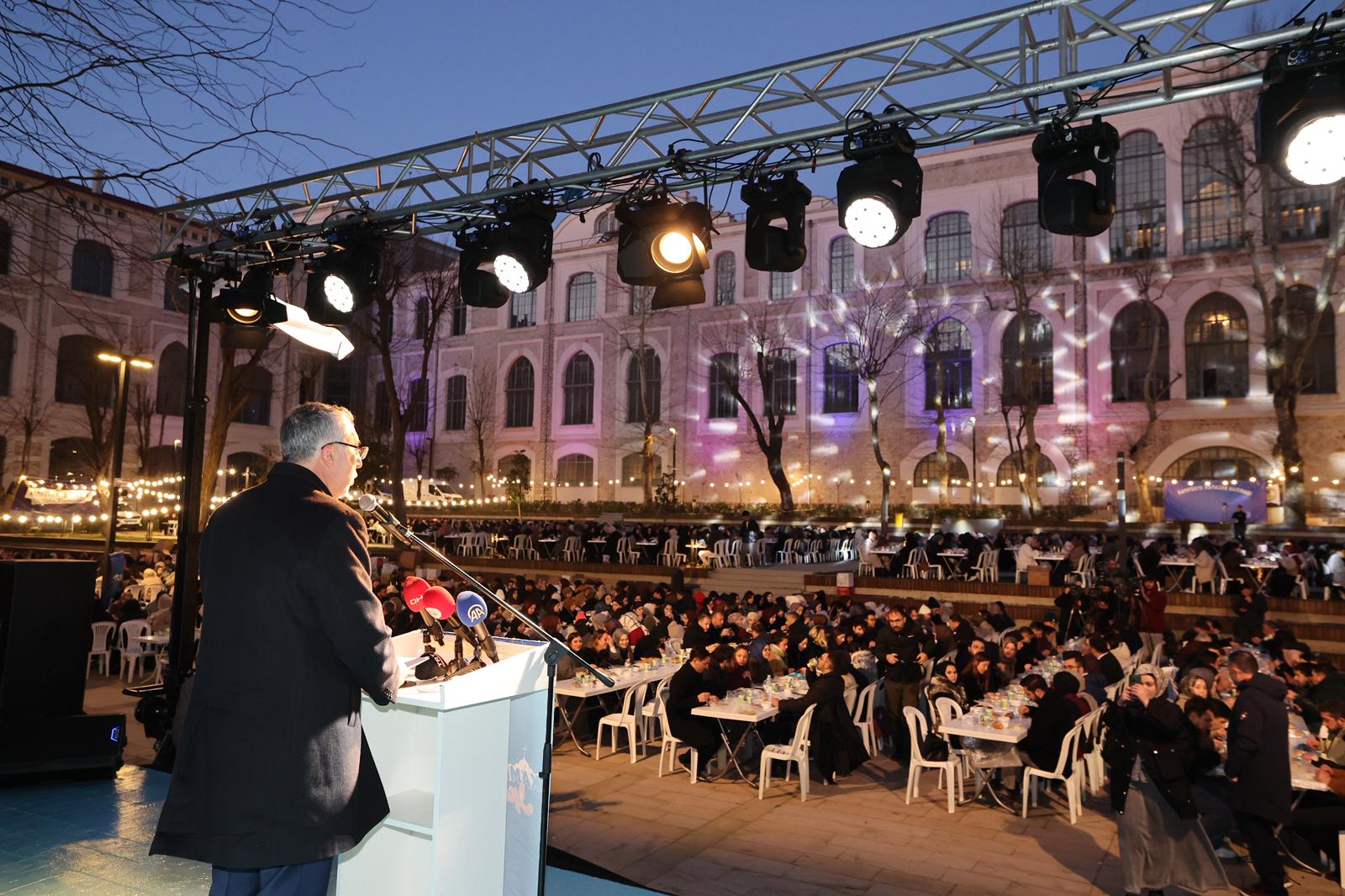 Bakan Işıkhan, Sağlık Bilimleri Üniversitesi Gençlerle İftar Buluşması Programı’na Katıldı