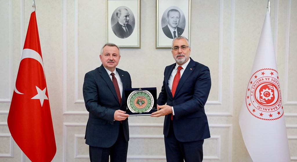 Dostane bir havada ve verimli geçen görüşmelerde her üç ülkenin Bakanlığıyla Bakanlığımız arasındaki olası işbirliği alanları üzerinde istişarelerde bulunuldu.  Sayın Büyükelçilerle yapılan görüşmelerde aşağıdaki hususlar yer aldı: