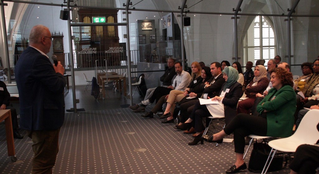 Deventer Çalışma ve Sosyal Güvenlik Ataşeliğimizce 05 Ekim 2023 Perşembe günü Hollanda Göç Enstitüsünün (NMI) kapanış etkinliğine katılım sağlandı.