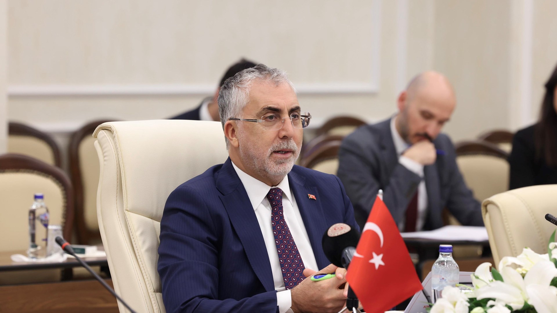 Bakan Işıkhan, Türk Devletlerinde Çalışma Hayatı ve Sosyal Koruma Üst Düzey İstişare Toplantısı Kapsamında İkili Görüşmeler Gerçekleştirdi