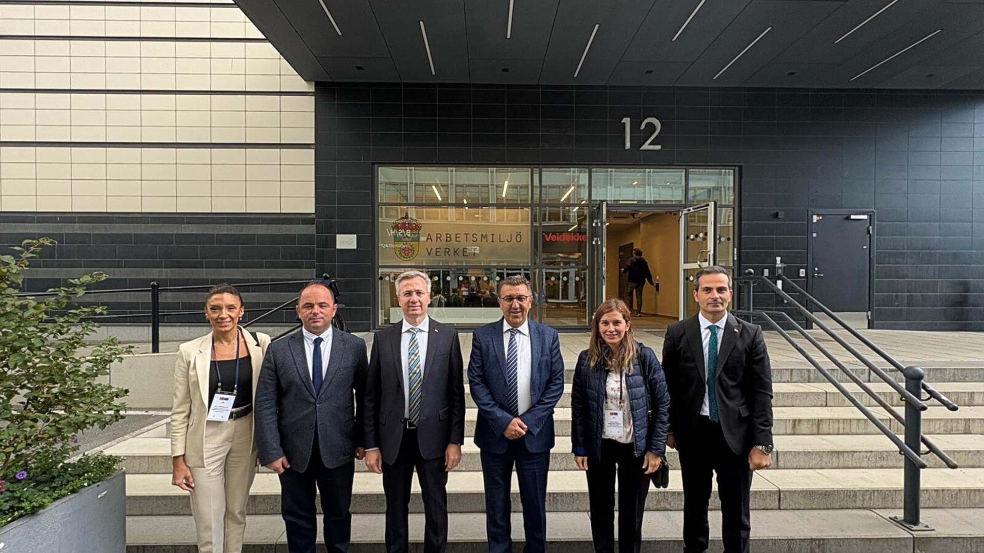 Çalışma ziyareti programı kapsamında SAWEE ile 26 Ağustos 2025 tarihinde gerçekleştirilen toplantıda, bilgi temelli politika süreçleri, yeni risk eğilimlerinin izlenmesi ve araştırma çıktılarının yaygınlaştırılması değerlendirildi.