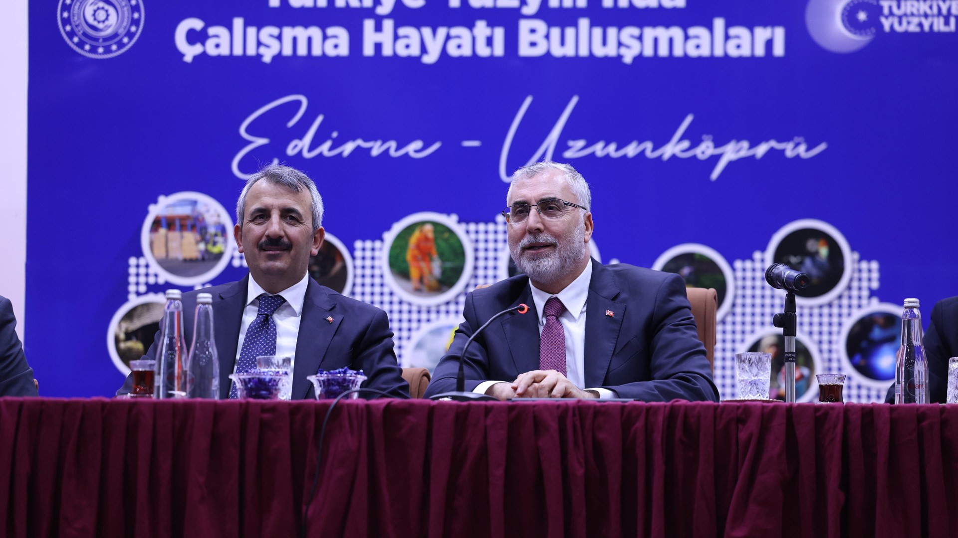 Çalışma ve Sosyal Güvenlik Bakanı Prof. Dr. Vedat Işıkhan, çeşitli temaslarda bulunak ve programlara katılmak üzere Tekirdağ ve Edirne illerini ziyaret etti.