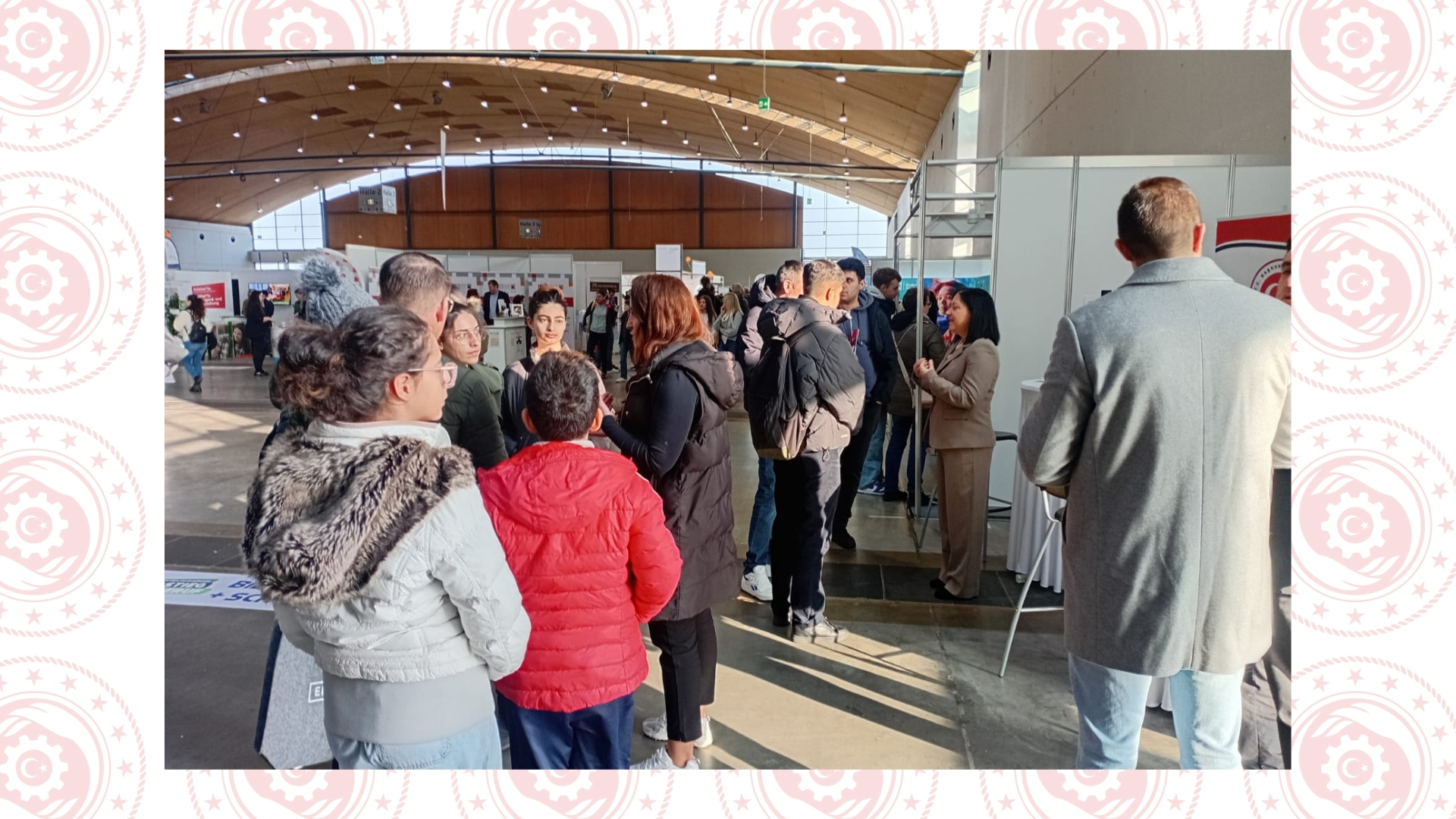 Karlsruhe Çalışma ve Sosyal Güvenlik Ataşeliğimizin Katılımıyla Meslek Fuarında Gençlere Mesleki Eğitim Bilgilendirmesi Yapıldı