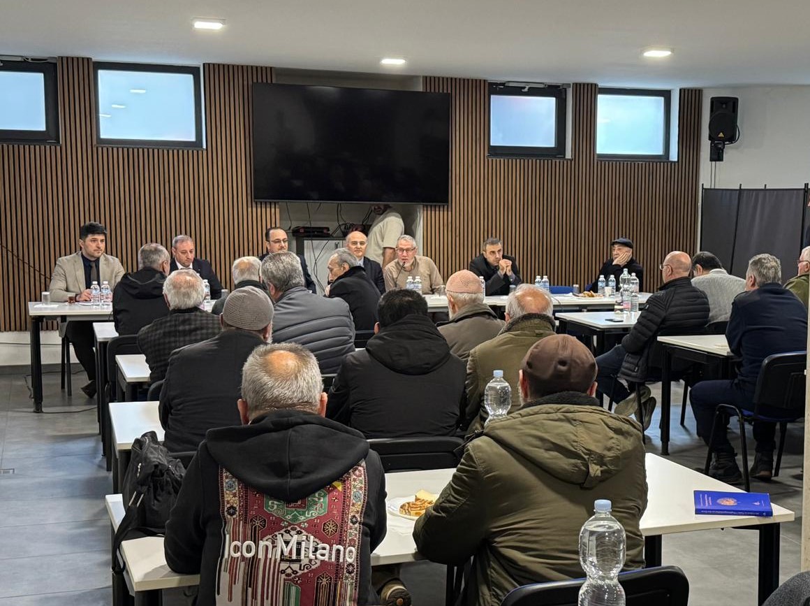 Essen Çalışma ve Sosyal Güvenlik Ataşeliğimiz Bilgilendirme Toplantısı Düzenledi