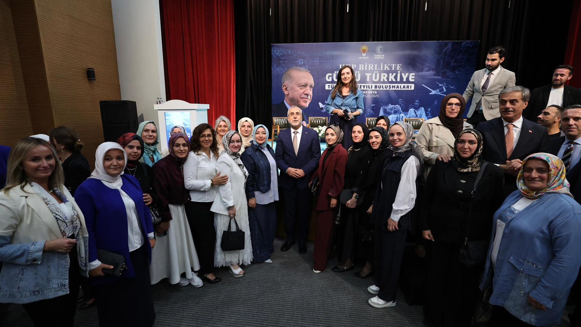 Bakan Işıkhan, Sakarya’da Ziyaretlerde Bulundu