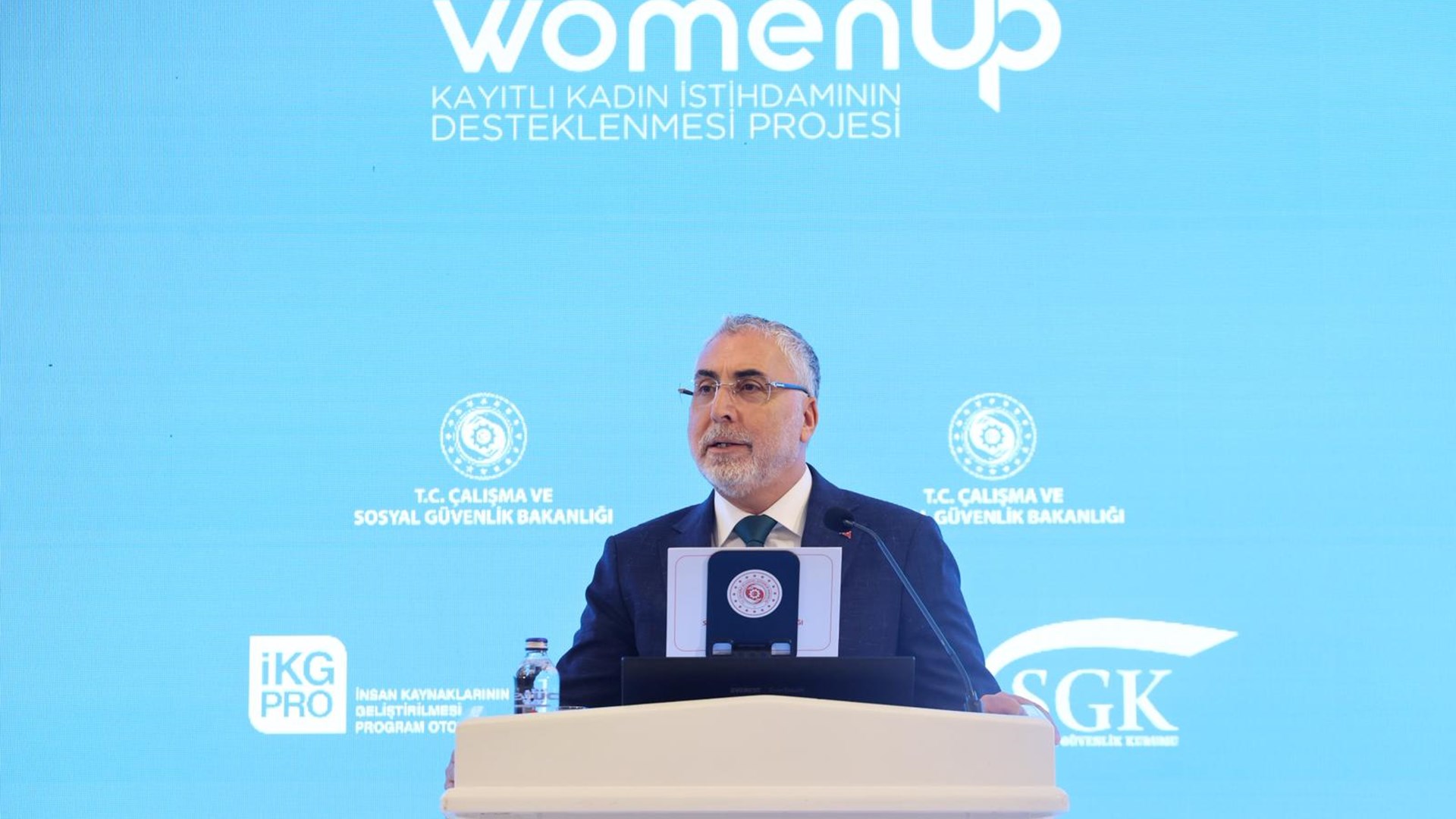 Bakan Işıkhan, Kayıtlı Kadın İstihdamının Desteklenmesi Projesi’nin Kapanış Konferansı’na Katıldı