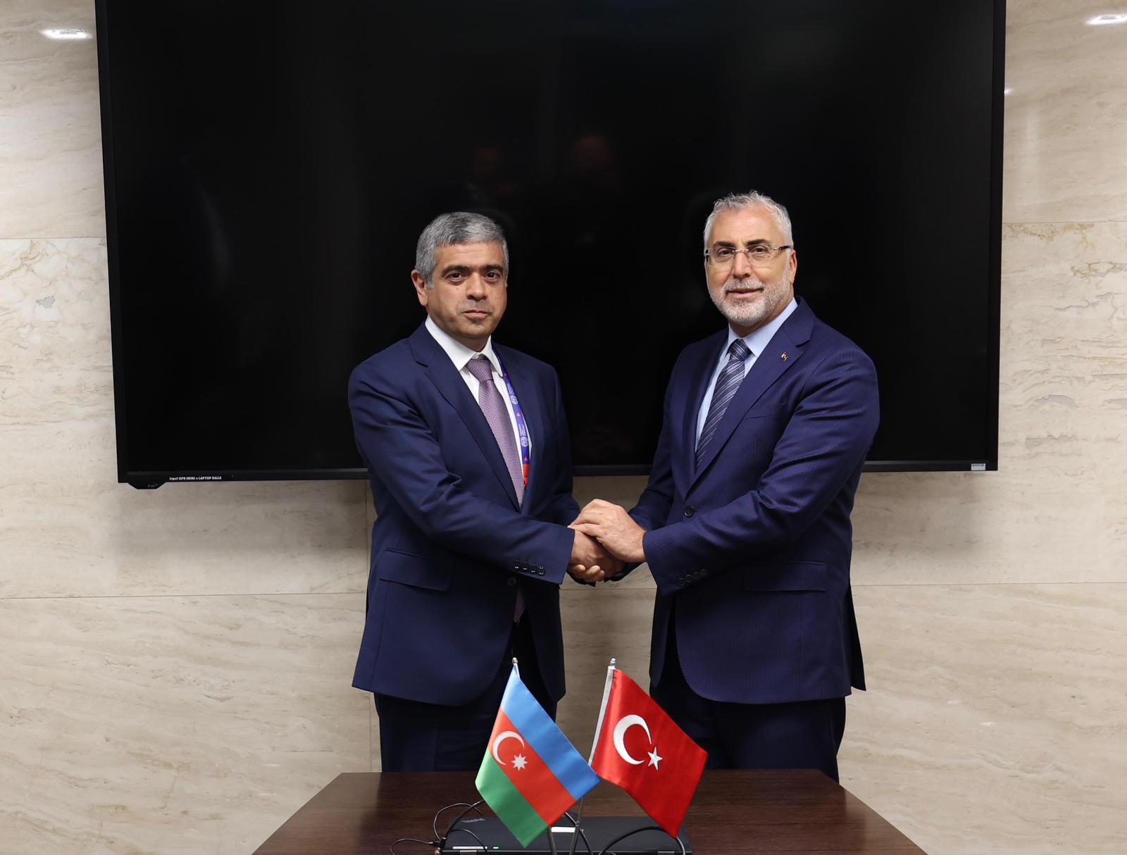Bakan Işıkhan, 114. Uluslararası Çalışma Konferansı Kapsamında İkili Görüşmelerde Bulundu