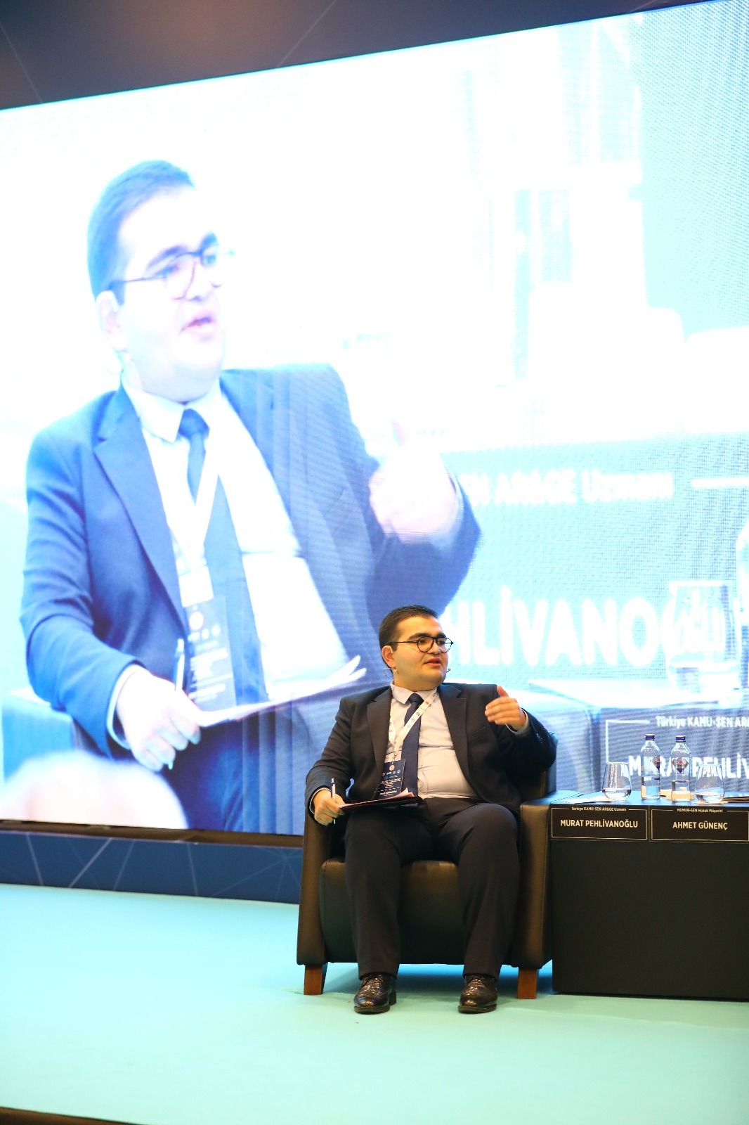 20 Şubat Dünya Sosyal Adalet Günü vesilesiyle, Bakanlığımızın öncülüğünde ve Küresel Sosyal Adalet Koalisyonu kapsamında düzenlenen “Dijitalleşme ve Yeşil Dönüşüm Çerçevesinde Sosyal Adalet Forumu” geniş katılımla gerçekleştirildi. Forum, Türkiye İşveren Sendikaları Konfederasyonu (TİSK), Türkiye İşçi Sendikaları Konfederasyonu (TÜRK-İŞ), Memur Sendikaları Konfederasyonu (MEMUR-SEN) ve Türkiye Kamu Çalışanları Sendikaları Konfederasyonu (KAMU-SEN) işbirliğiyle düzenlendi.