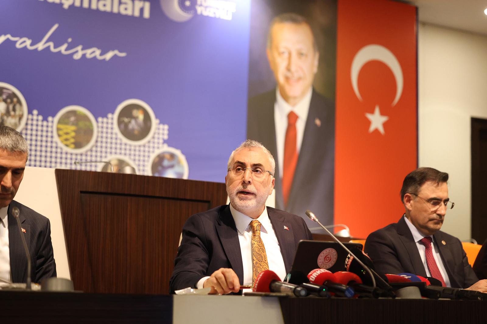 Bakan Işıkhan, Afyonkarahisar’da Ziyaretlerde Bulundu