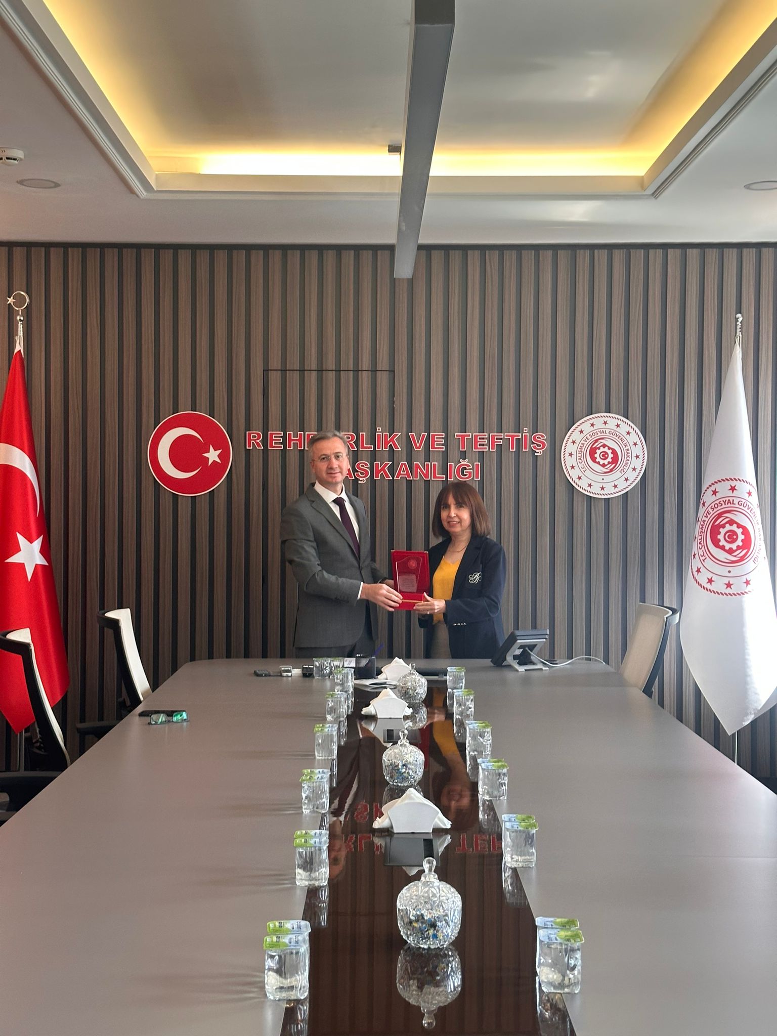 Ankara Rehberlik ve Teftiş Grup Başkanlığında görevli İş Başmüfettişleri İhsan Yalçın Namlı, Birsen Erdin ve Melda Ardal emekli oldu. 