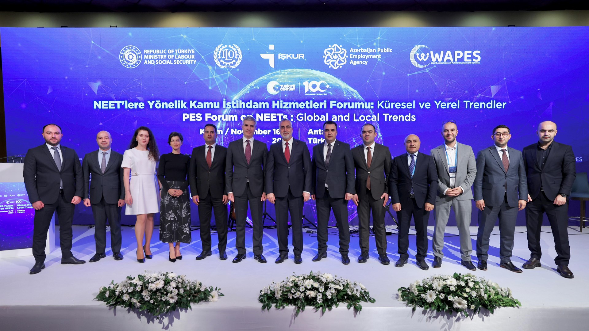 Çalışma ve Sosyal Güvenlik Bakanı Prof. Dr. Vedat Işıkhan, Dünya Kamu İstihdam Kurumları Birliğinin (WAPES) Avrupa Bölge Konferansı kapsamında İŞKUR, Azerbaycan Devlet İstihdam Ajansı ve Uluslararası Çalışma Örgütü (ILO) Türkiye Ofisi iş birliğinde 16-17 Kasım tarihlerinde Antalya’da düzenlenecek olan “Ne Eğitimde Ne İstihdam Olan Gençler’ e (NEET) Yönelik Kamu İstihdam Hizmetleri Konferansı” na katıldı.