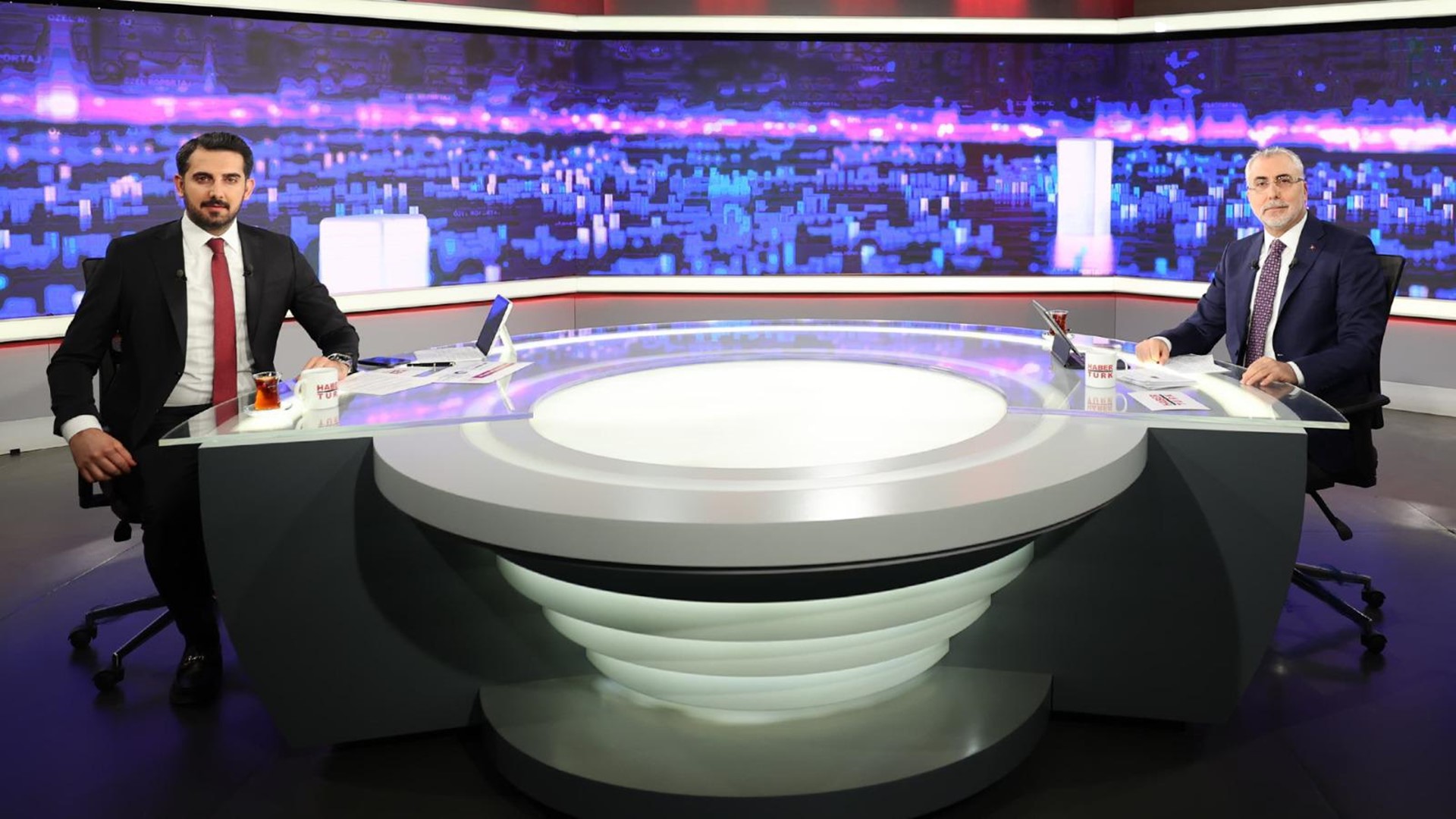 Bakan Işıkhan, Habertürk TV Canlı Yayınında Gündeme ve Çalışma Hayatına İlişkin Değerlendirmelerde Bulundu