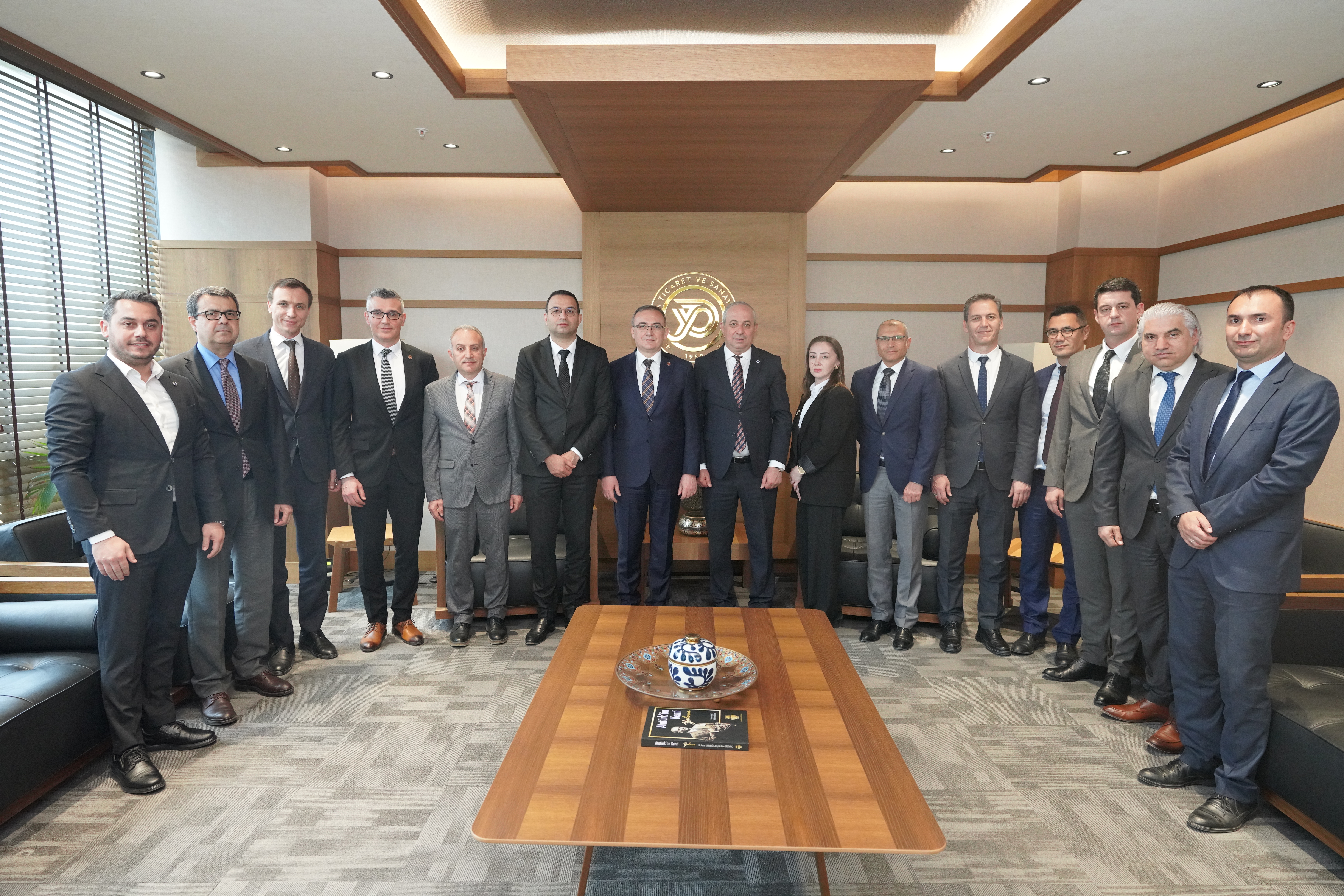 Rehberlik ve Teftiş Başkanlığı tarafından Yalova Ticaret ve Sanayi Odası ile işbirliği halinde, 16 Nisan 2026 tarihinde iş teftiş faaliyetleri ve mevzuat hakkında bilgilendirme toplantısı düzenledi. 