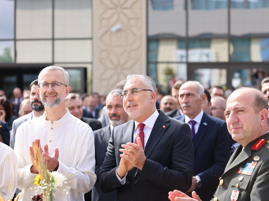 Minister Işıkhan Attended Ukraine’s National Day Reception