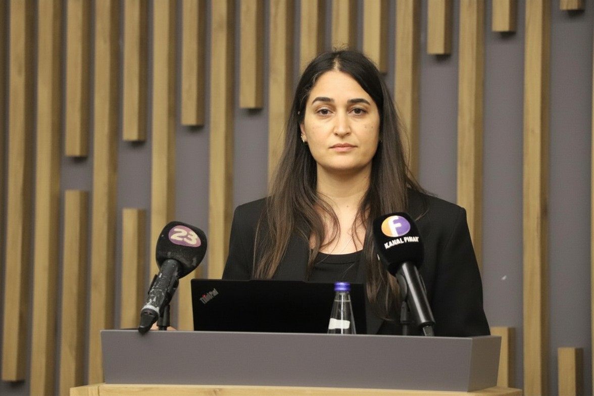 Başkanlığımız koordinasyonunda; çalışma hayatında rehberlik temelli, önleyici ve çözüm odaklı teftiş anlayışının güçlendirilmesi, paydaşlarla diyalog ve iş birliğinin geliştirilmesi ile işverenlerin mevzuata uyum süreçlerine katkı sağlanması amacıyla 24 Haziran 2026 tarihinde Elazığ’da “2026 Yılı İş Teftiş Faaliyetleri Bilgilendirme Toplantısı” düzenlendi.