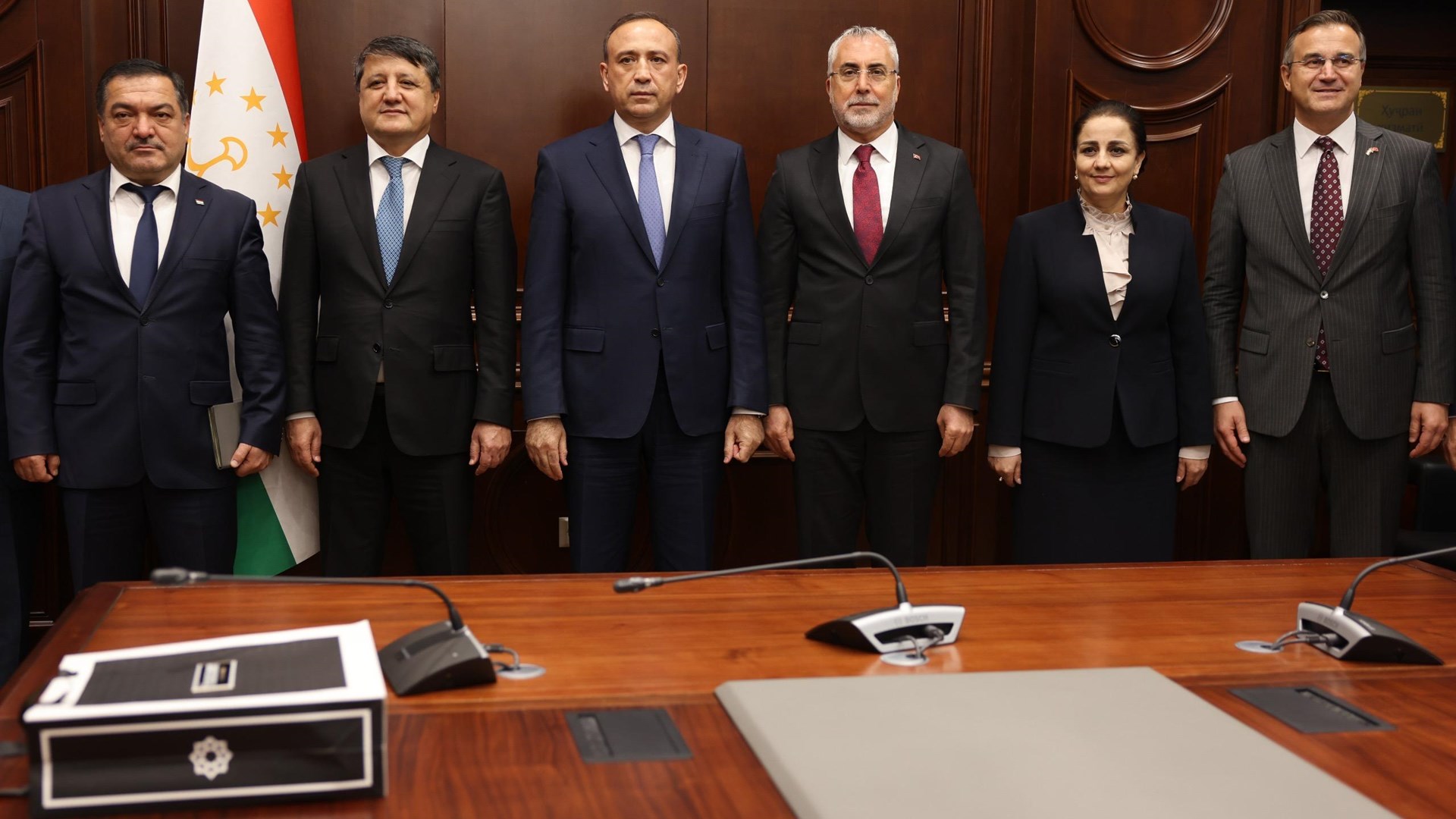 Bakan Işıkhan, Tacikistan’da Temaslarda Bulundu