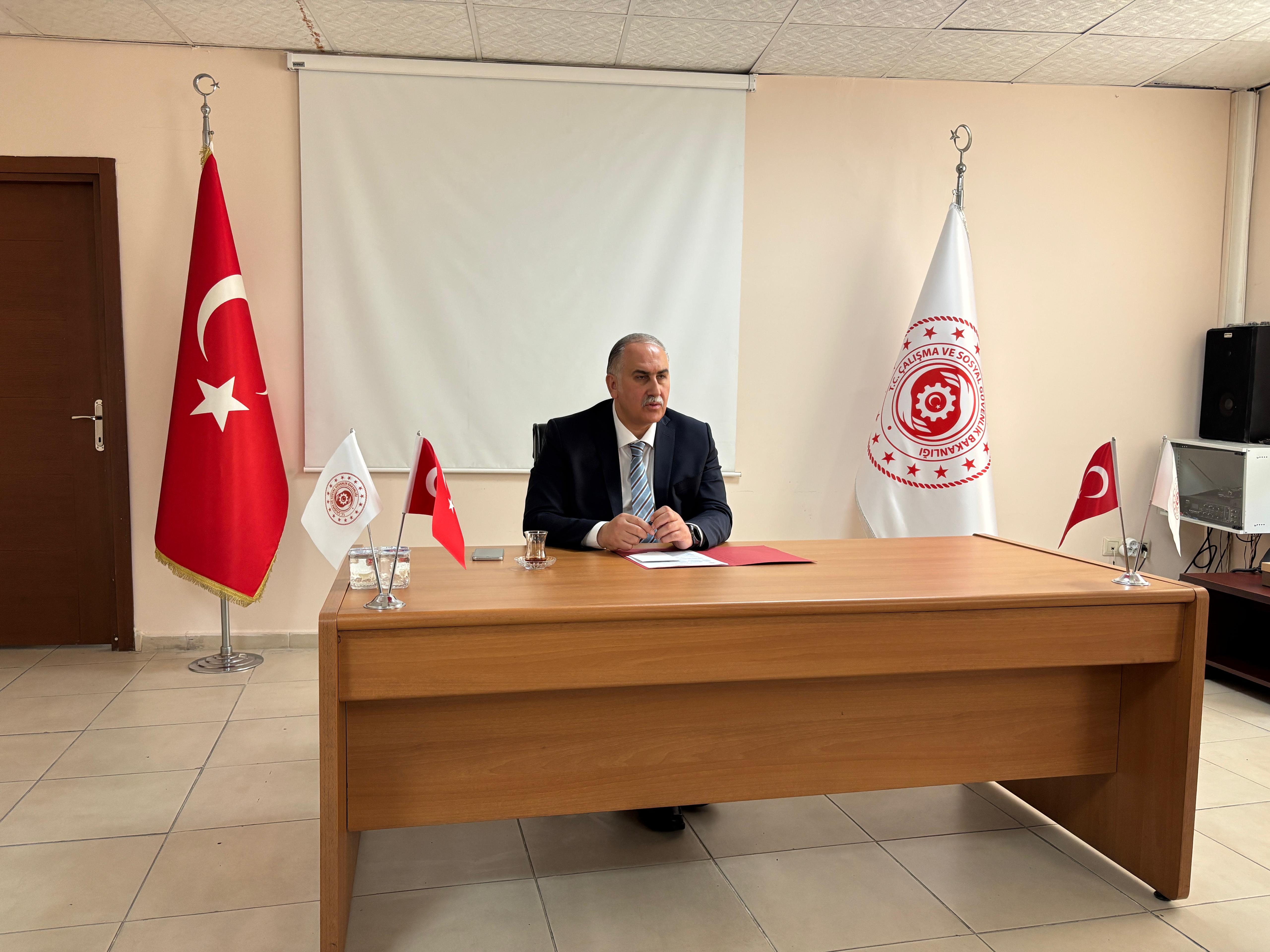 Rehberlik ve Teftiş Başkanımız Erol Güner, 30 Nisan 2026 tarihinde Adana Rehberlik ve Teftiş Grup Başkanlığımızı ziyaret etti. Ziyaret kapsamında iş müfettişlerimizle bir araya gelerek teftiş faaliyetleri ve 2026 yılı çalışma programına ilişkin değerlendirmelerde bulundu.