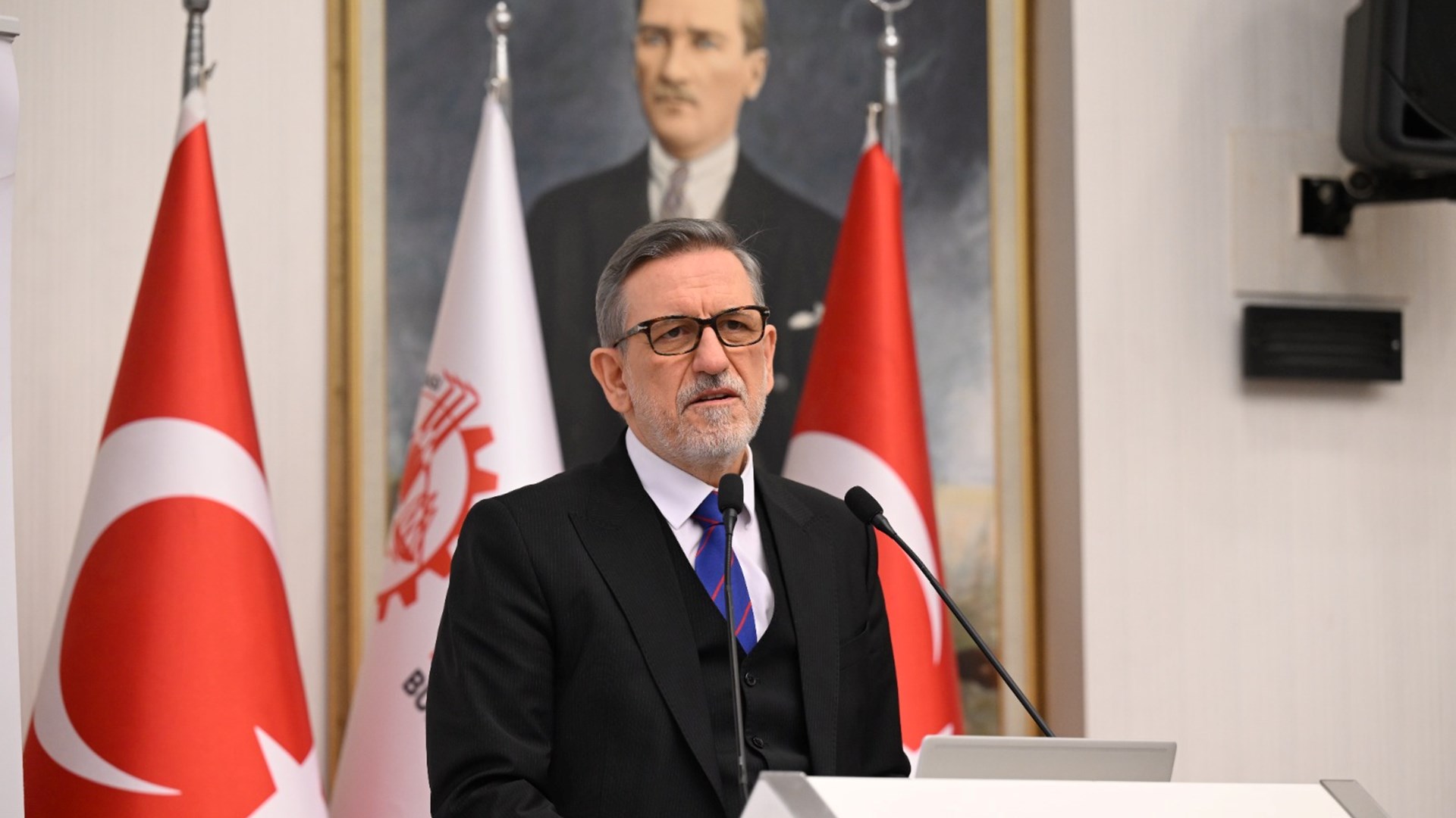 Rehberlik ve Teftiş Başkanlığı tarafından, Bursa Ticaret ve Sanayi Odası (BTSO) ev sahipliğinde, 6 Şubat 2025 tarihinde iş teftiş faaliyetleri ve mevzuat hakkında bilgilendirme toplantısı düzenledi.