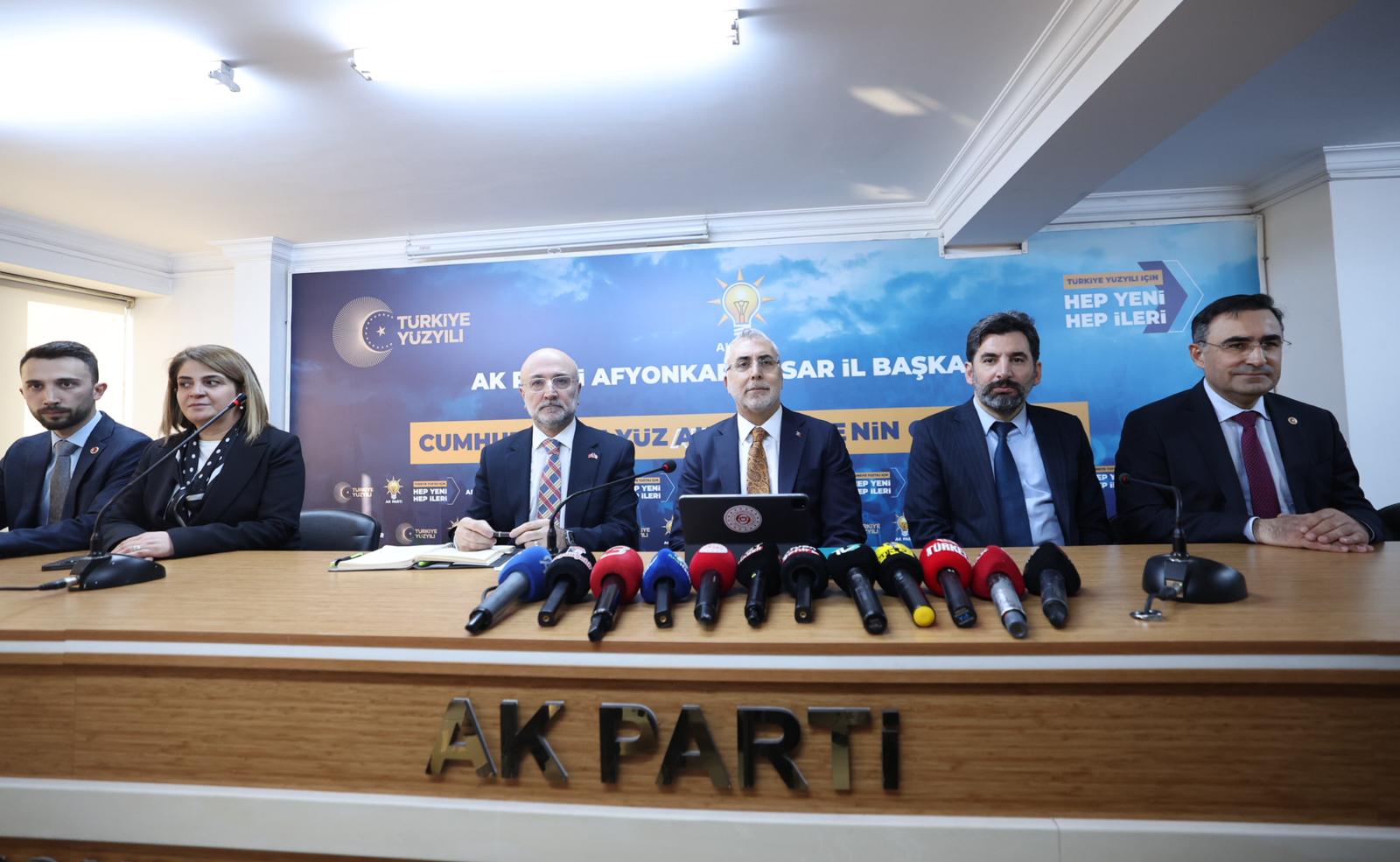 Bakan Işıkhan, Afyonkarahisar’da Ziyaretlerde Bulundu