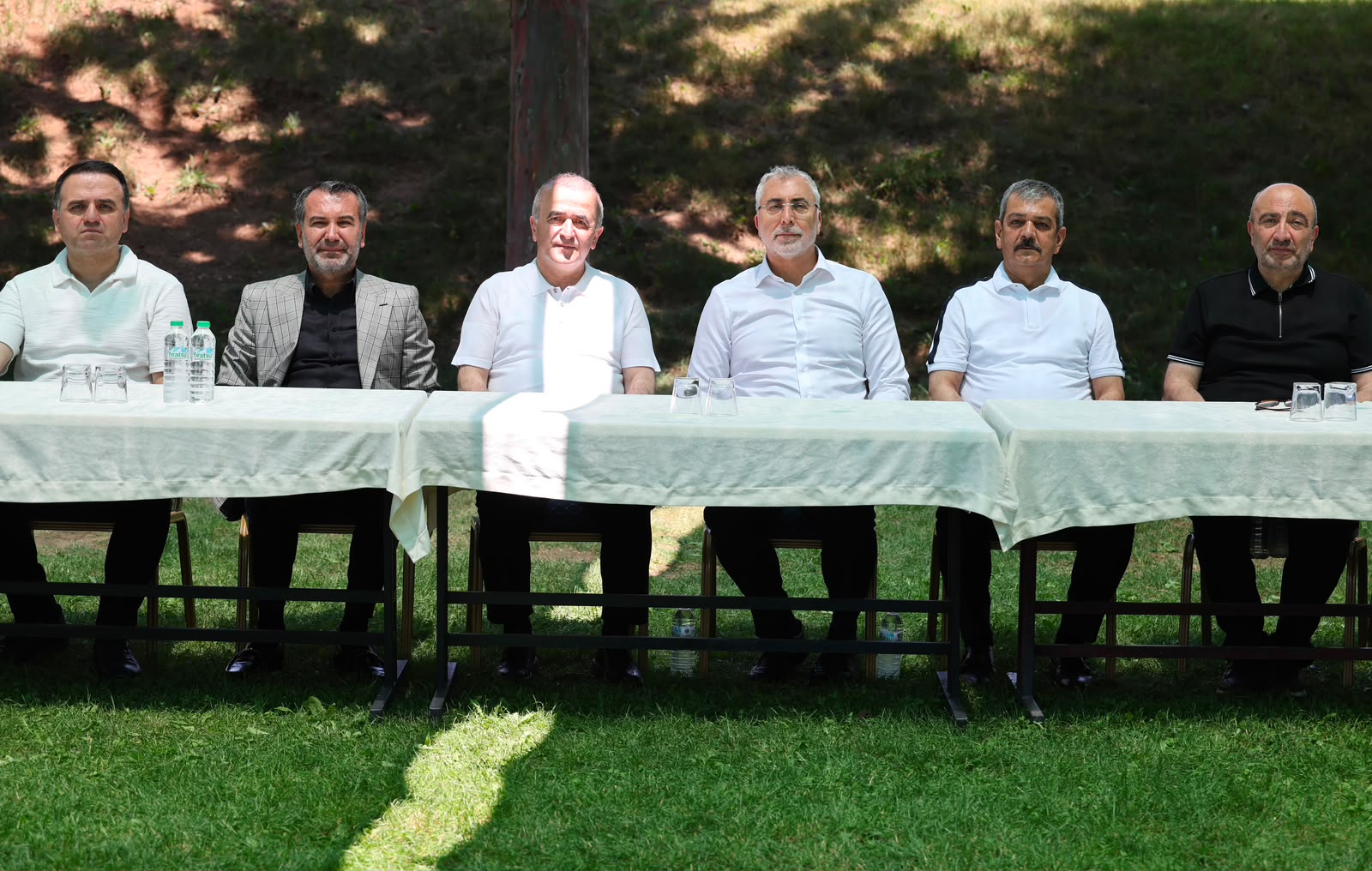 Çalışma ve Sosyal Güvenlik Bakanı Prof. Dr. Vedat Işıkhan, çeşitli ziyaretlerde bulunmak ve programlara katılmak üzere Elazığ’a gitti.